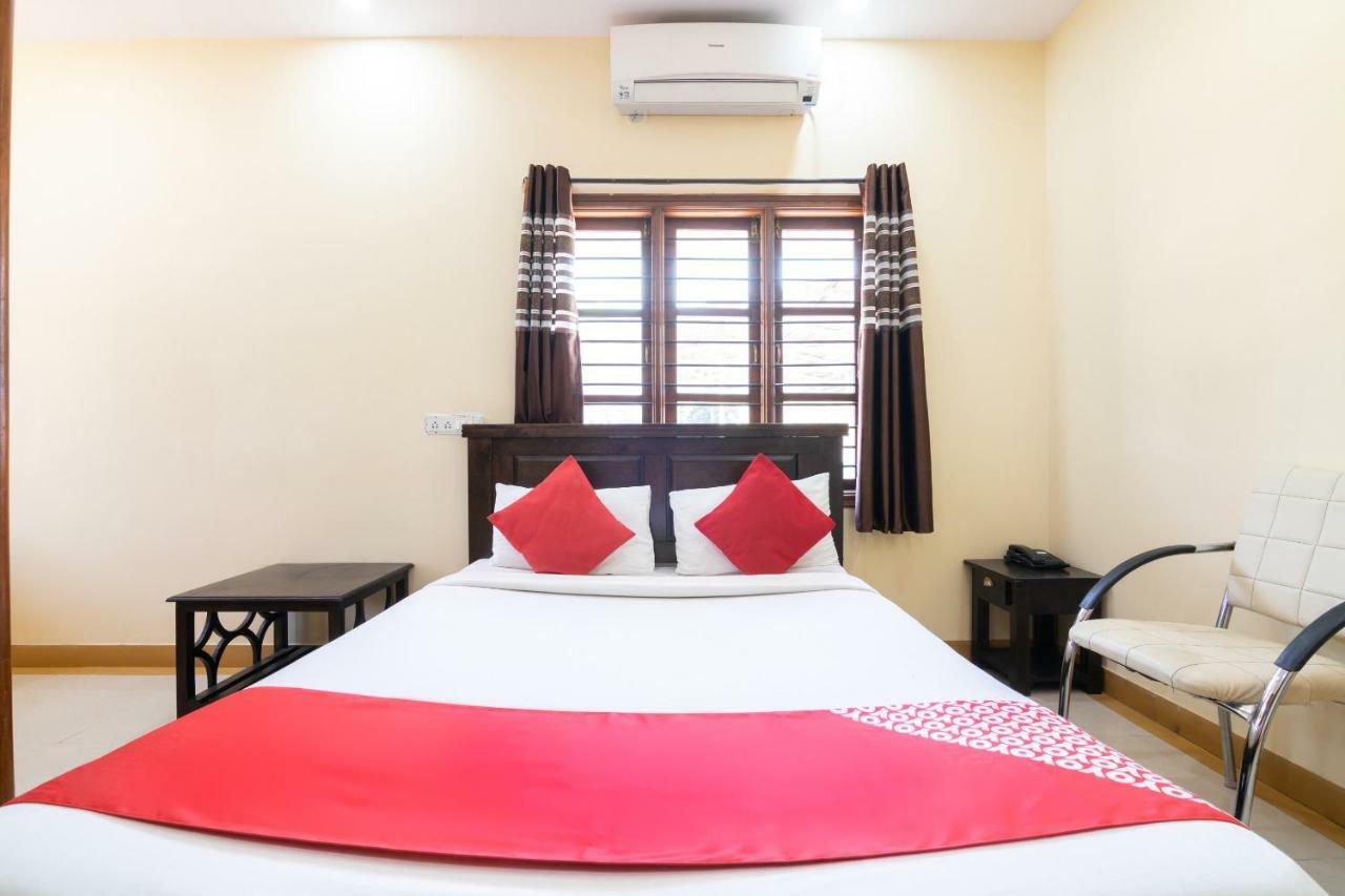Oyo 12261 Victorian Comforts Aparthotel Bangalore