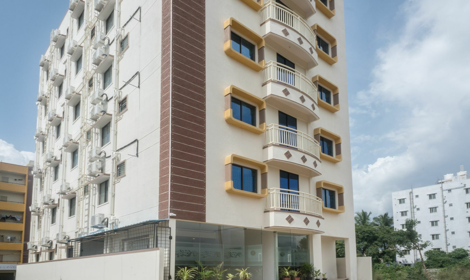 Treebo Raj Avenue