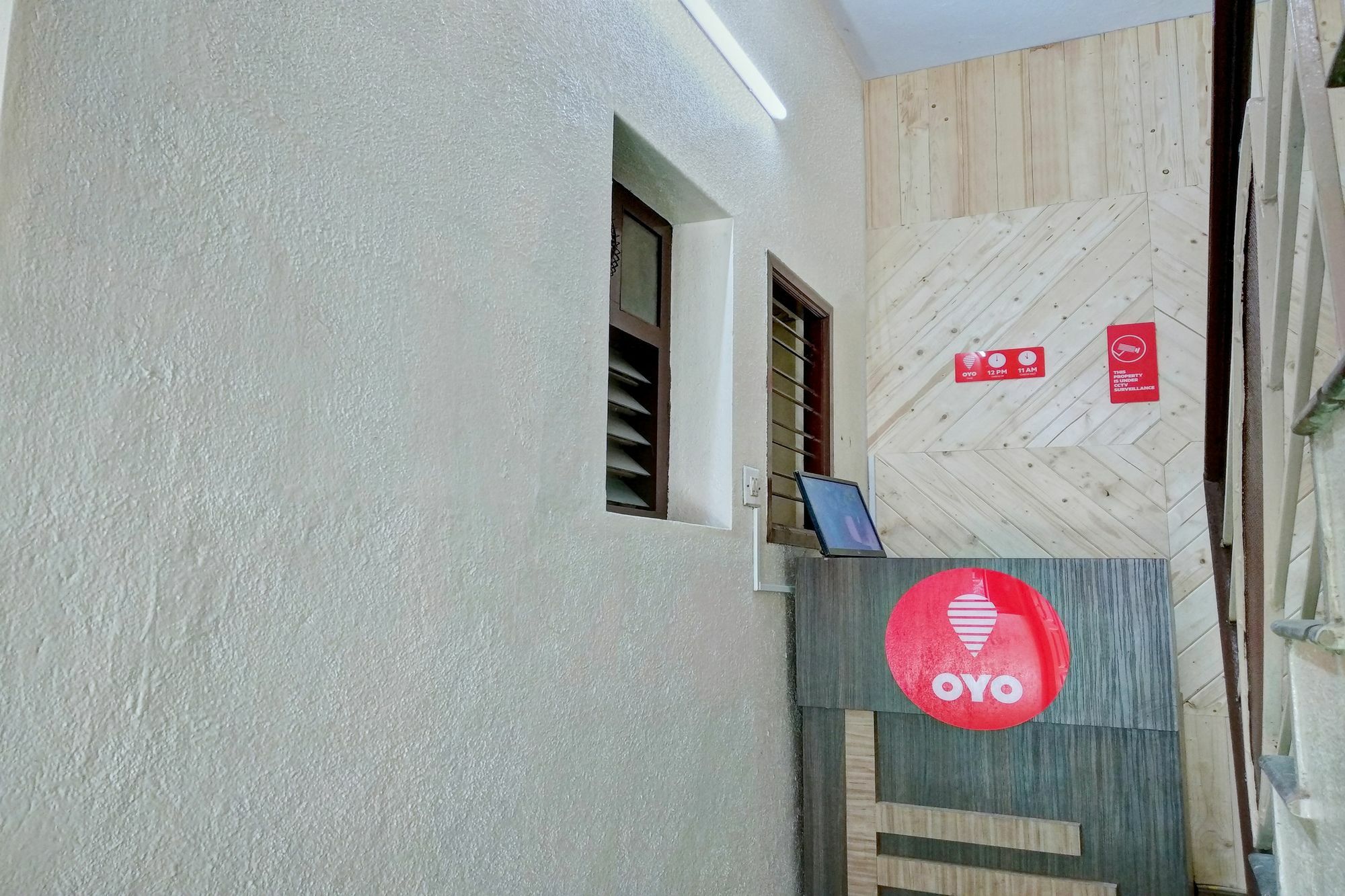 Oyo 10476 Near Forum Mall 3*