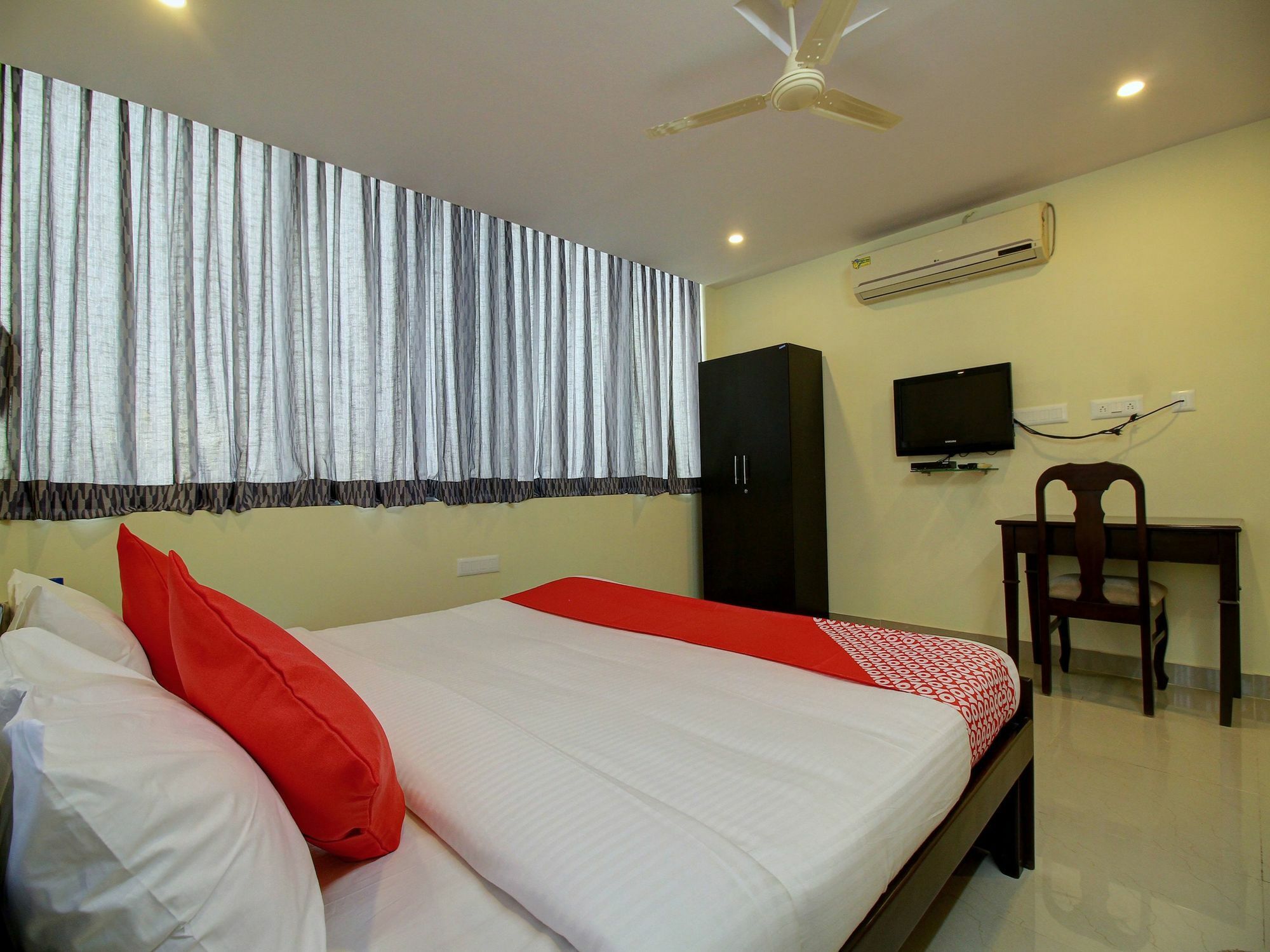 Hotel Oyo Flagship 15564 Felicity 3*