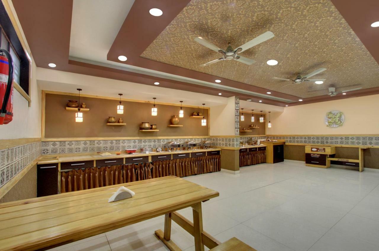 Bluemoon Log-inn 3* Bangalore