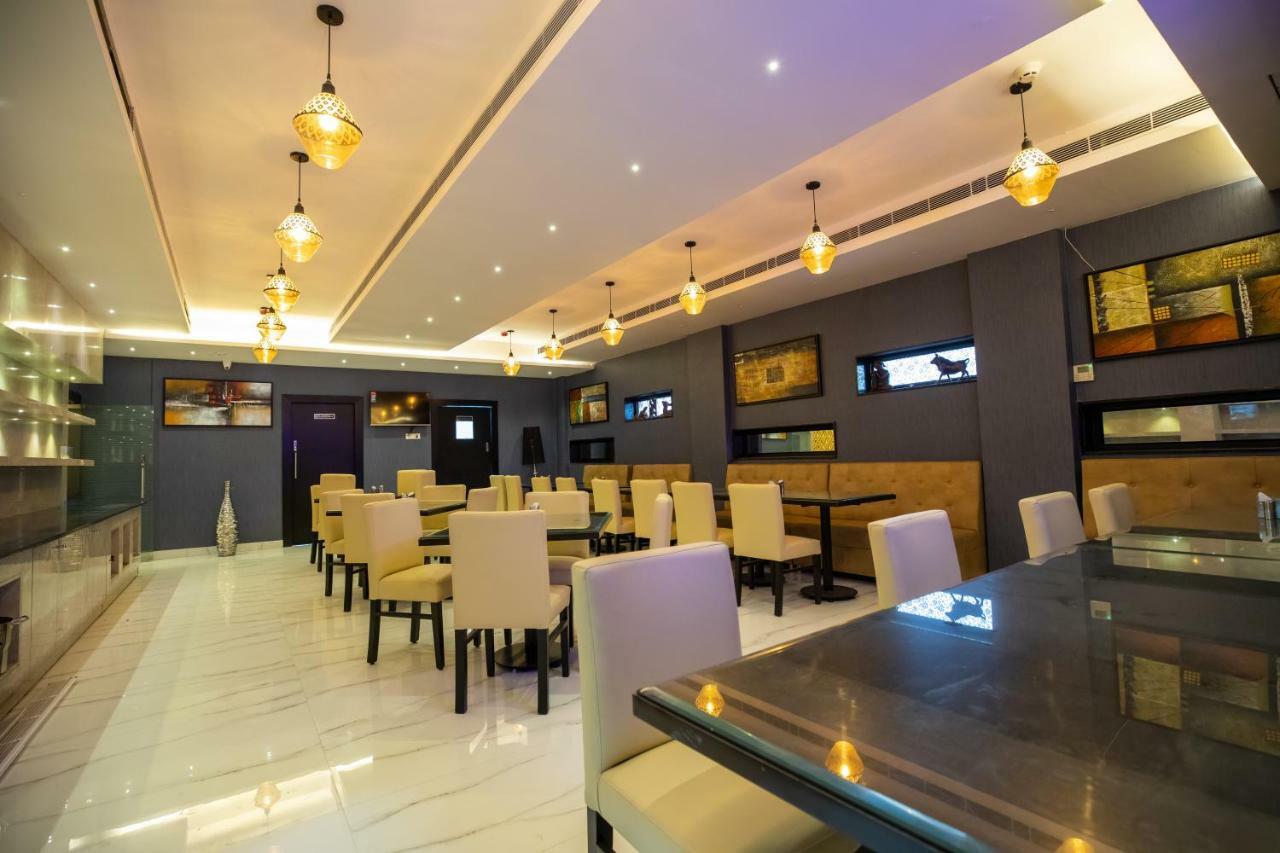 Fabhotel Prime Grand Seasons Hotel