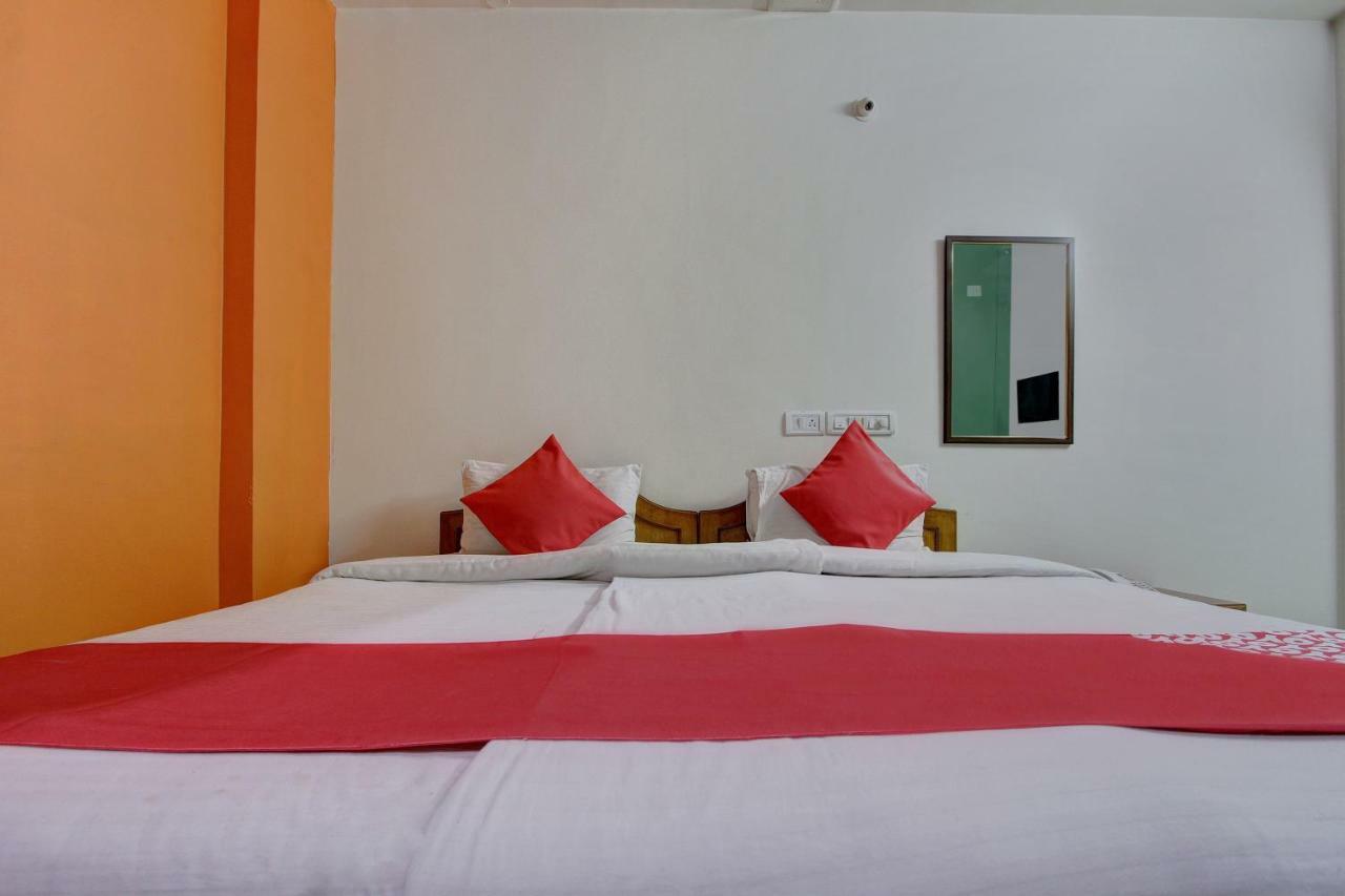Oyo 10340 Queen's Castle Bangalore