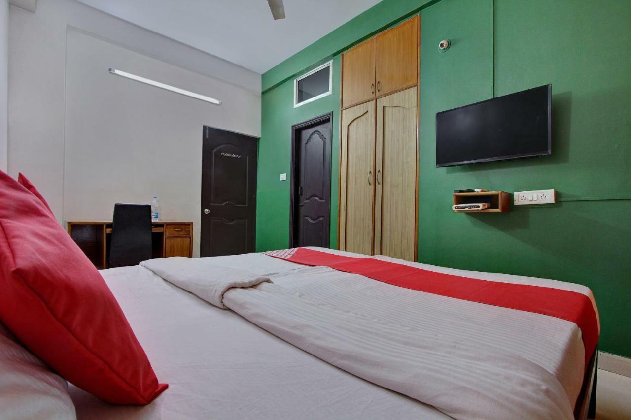 Oyo 10340 Queen's Castle Hotel Bangalore