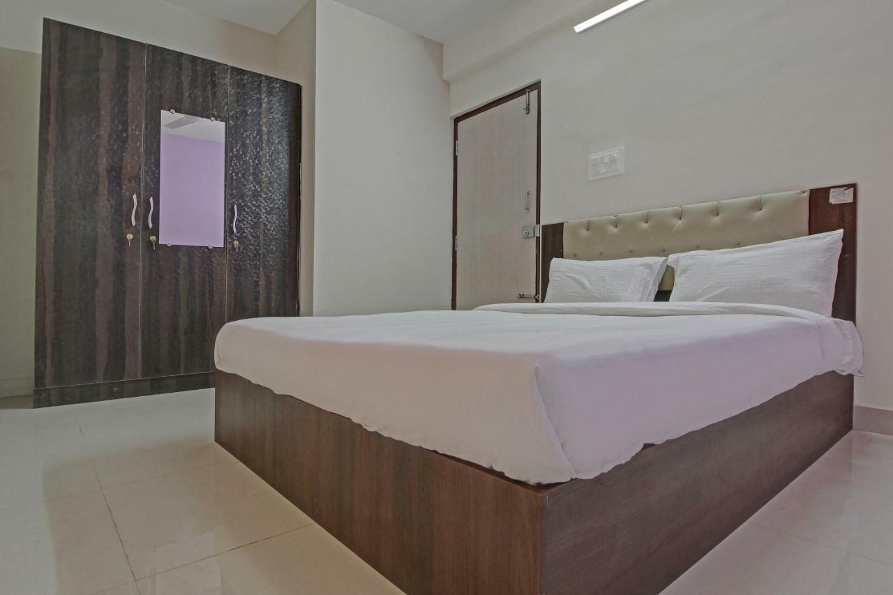 Spot On 29575 Hotel Surya International Spot 3* Bangalore