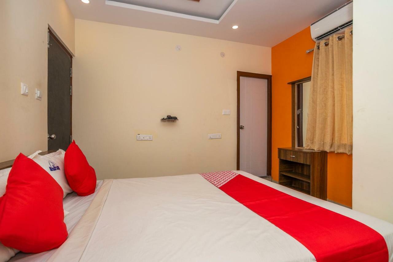 Hotel Oyo 38753 Shri Krishna Nandagokula Bangalore