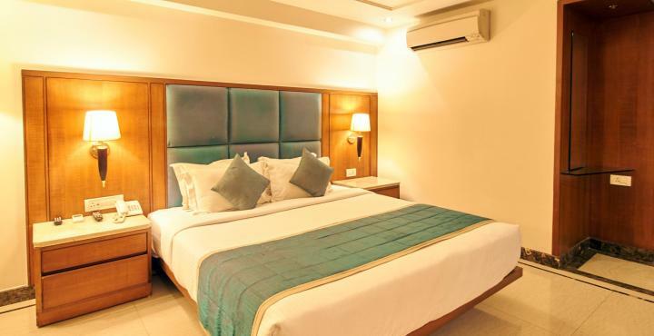 The Royale Senate , Hebbal 3* Bangalore