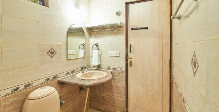 Hotel Chinna's Residency
