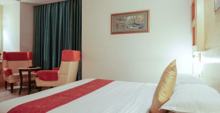 Hotel Silicrest Bangalore