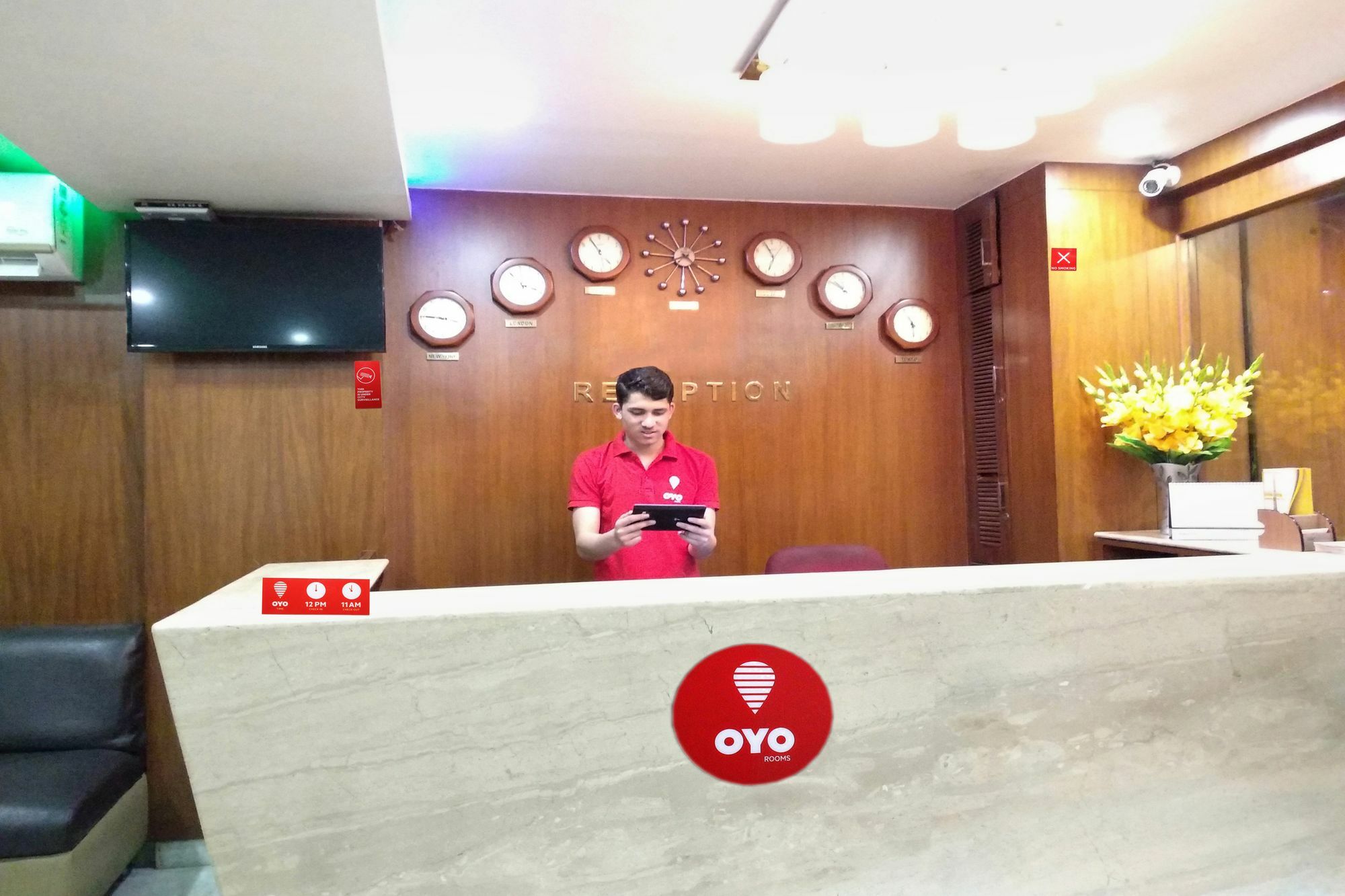 Hotel Oyo 9925 The Ocea International Bangalore