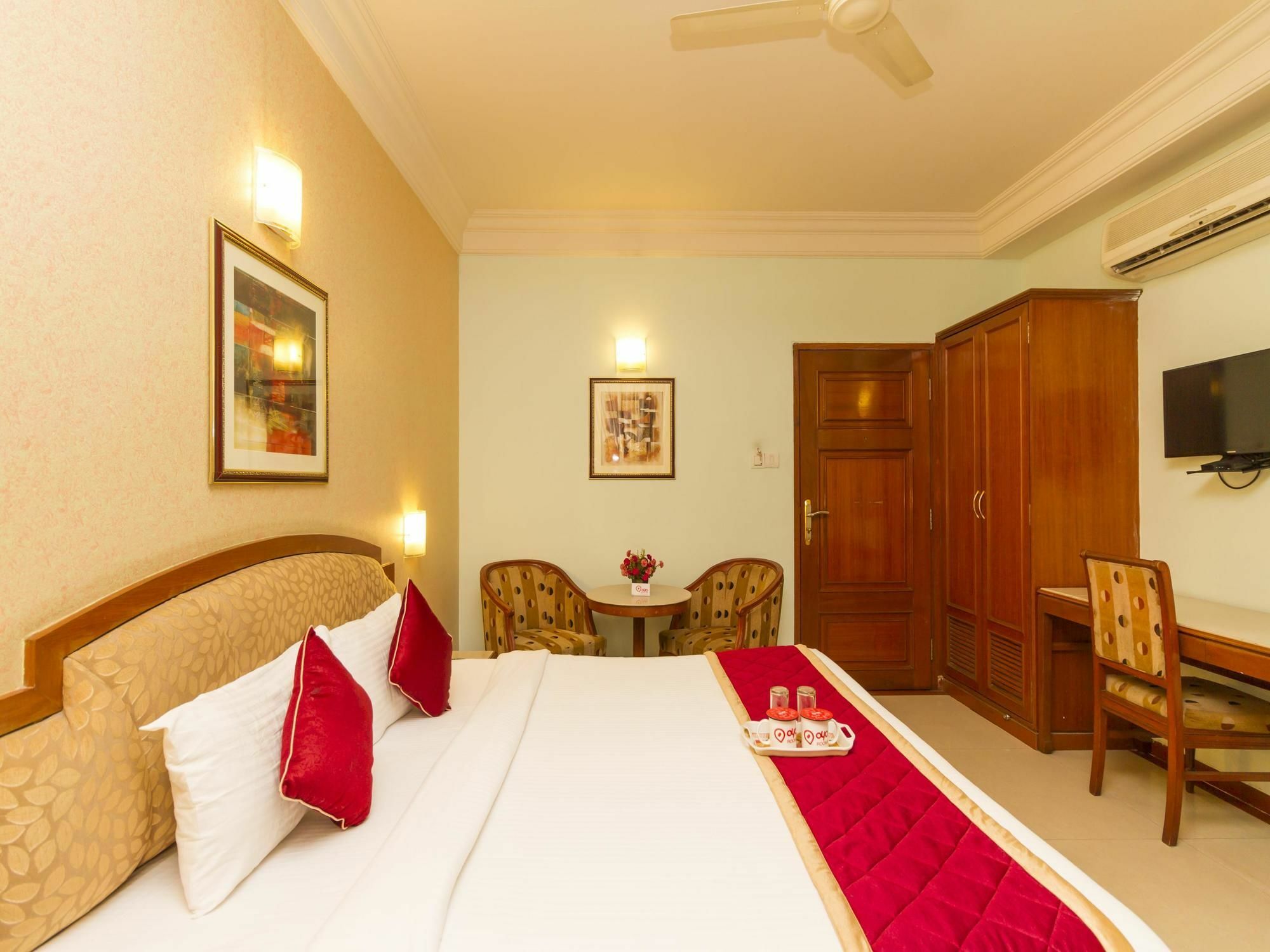 Hotel Oyo 579 Hotel Aab Bangalore