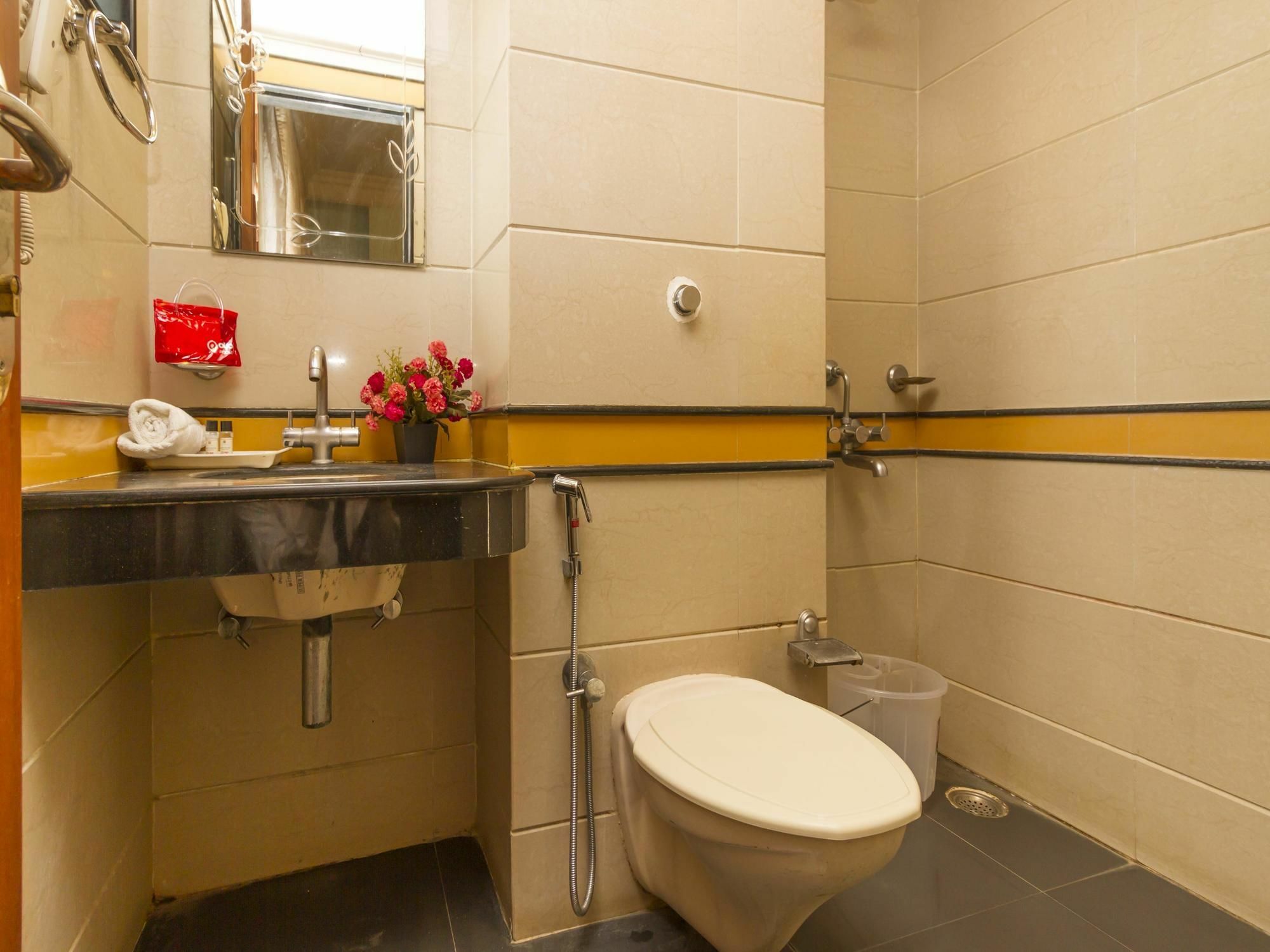 Oyo 579 Hotel Aab Hotel 3*