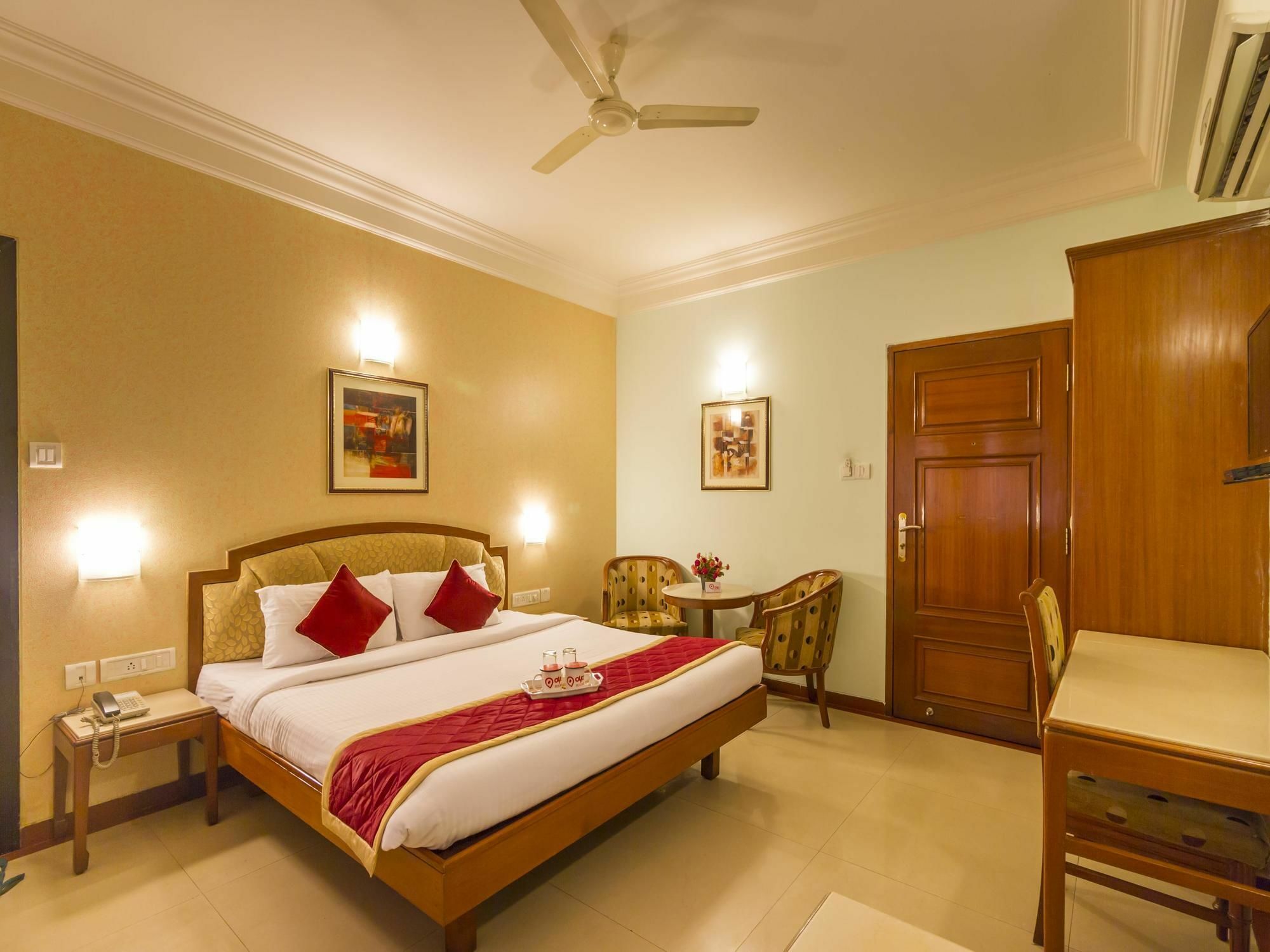 Oyo 579 Hotel Aab Bangalore