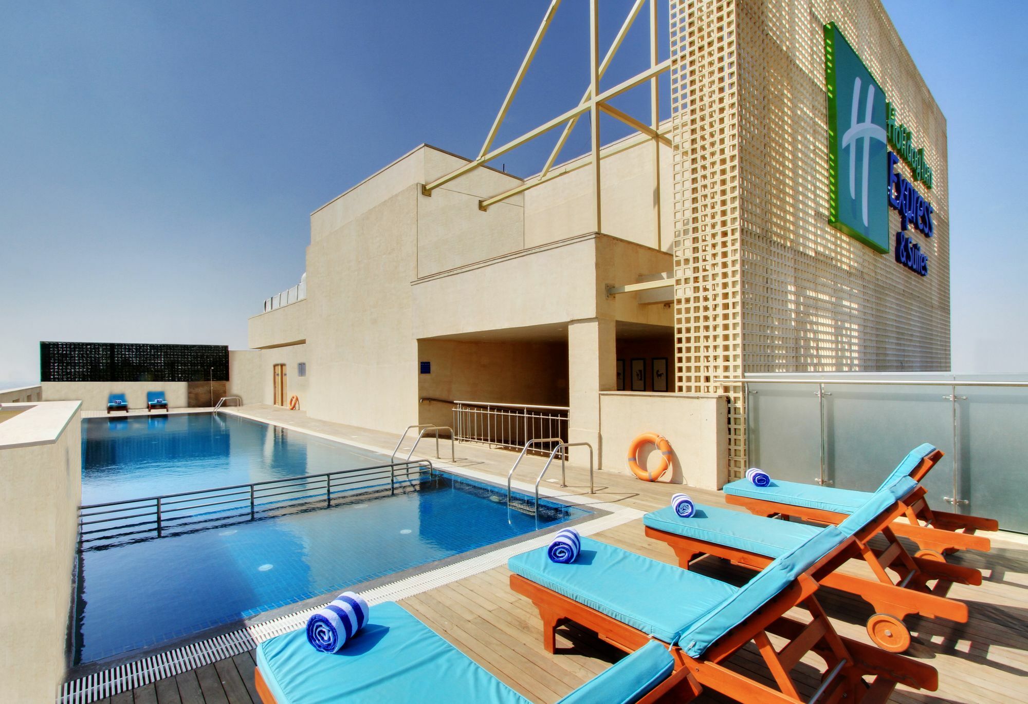 Racecourse By Ihg Hotel
