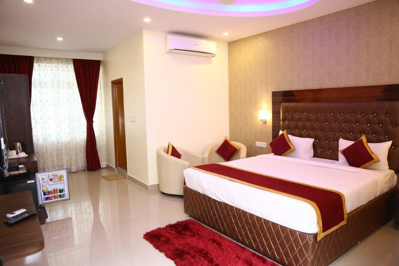 Hotel The Royal 3*
