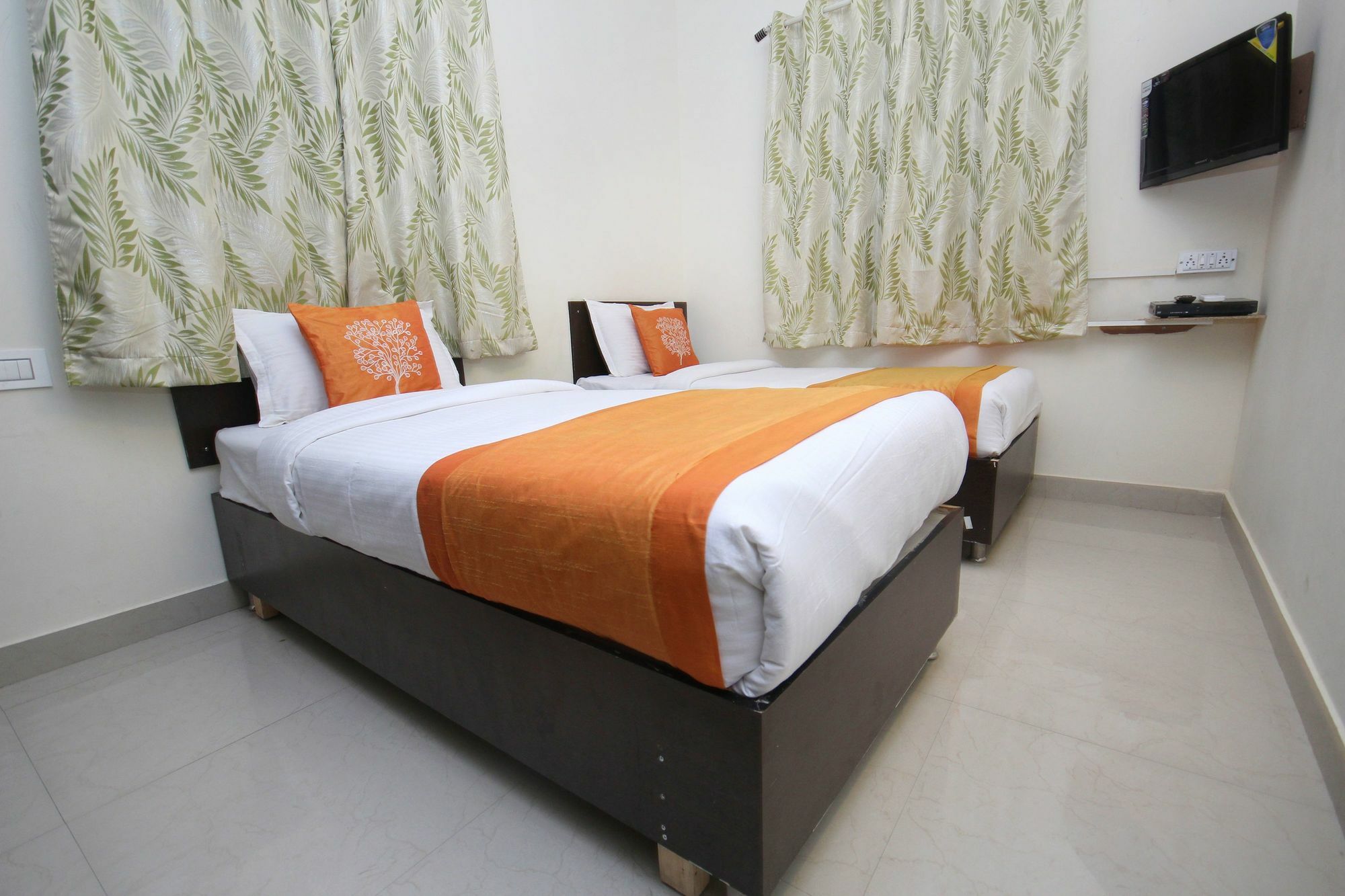 Fabhotel Garden Deluxe Koramangala * Bangalore