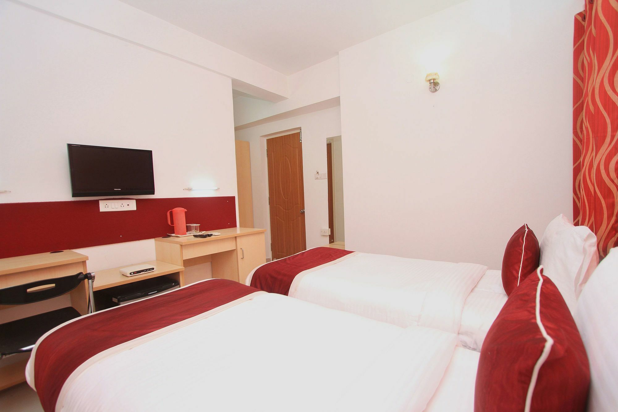 Hotel Oyo 9768 Gokul Harmony 3*