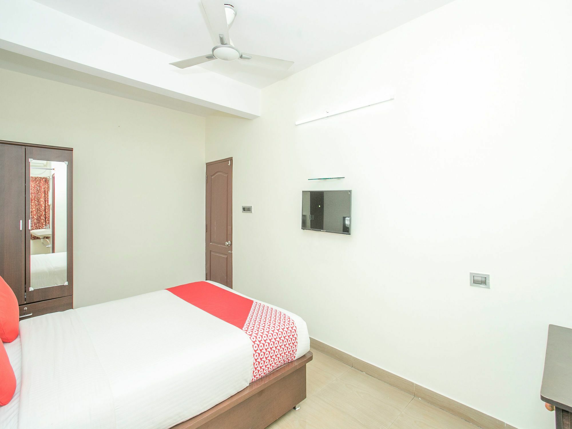 Hotel Oyo 13170 Victory Bangalore