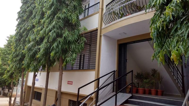 Fabexpress Hibiscus Suites Hebbal Hotel Bangalore