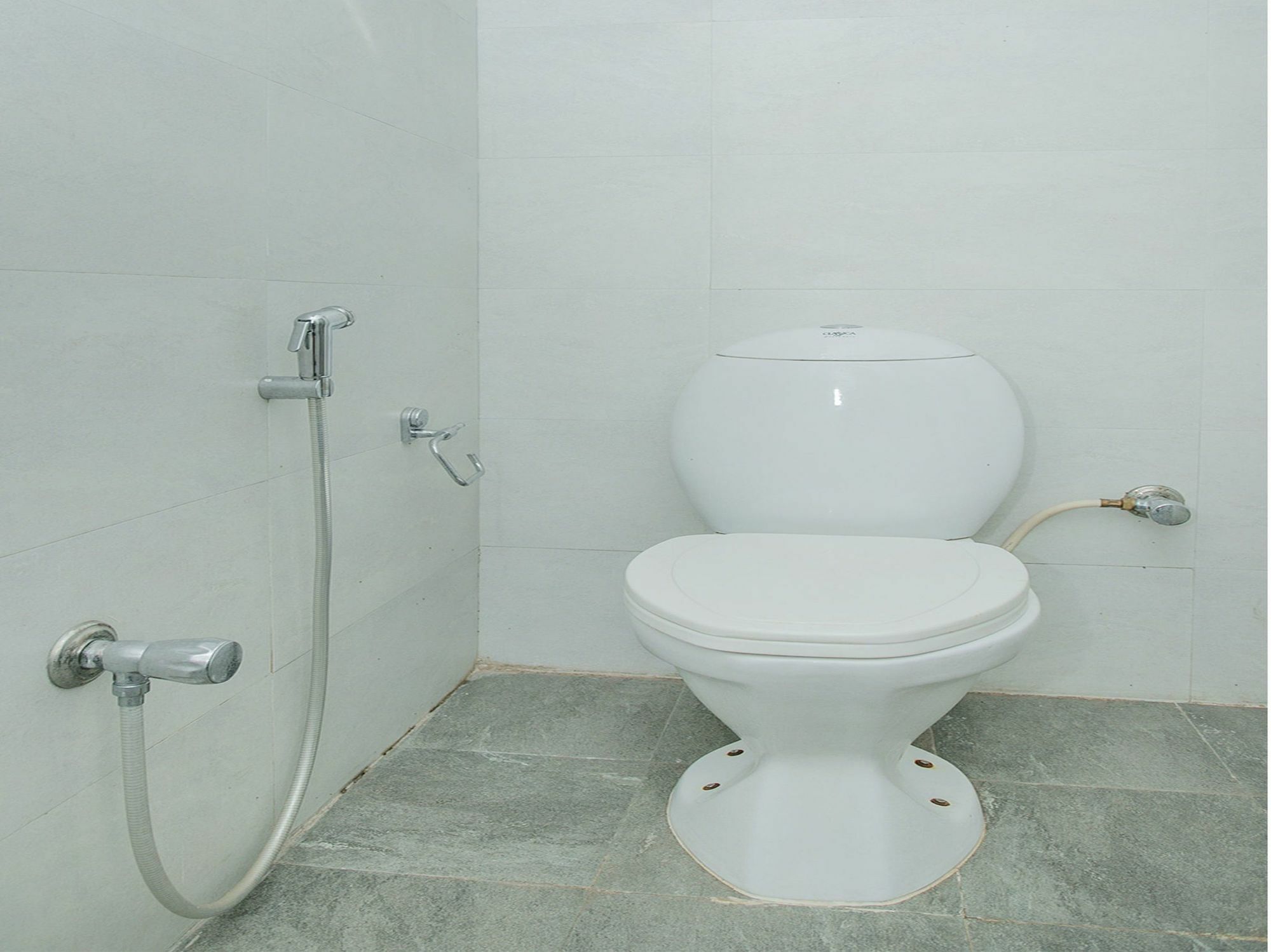 Oyo 4290 Silicon Suits Apartment Bangalore