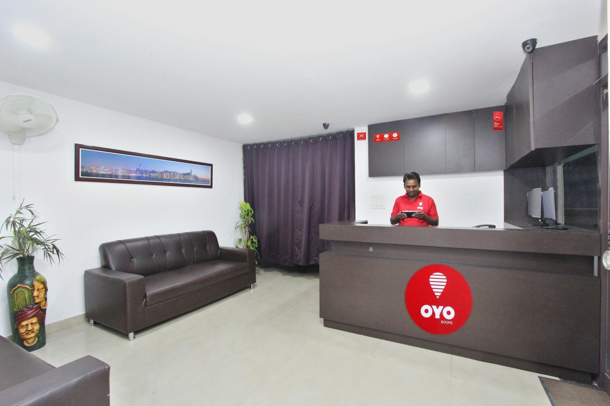 Oyo 4290 Silicon Suits Apartment *
