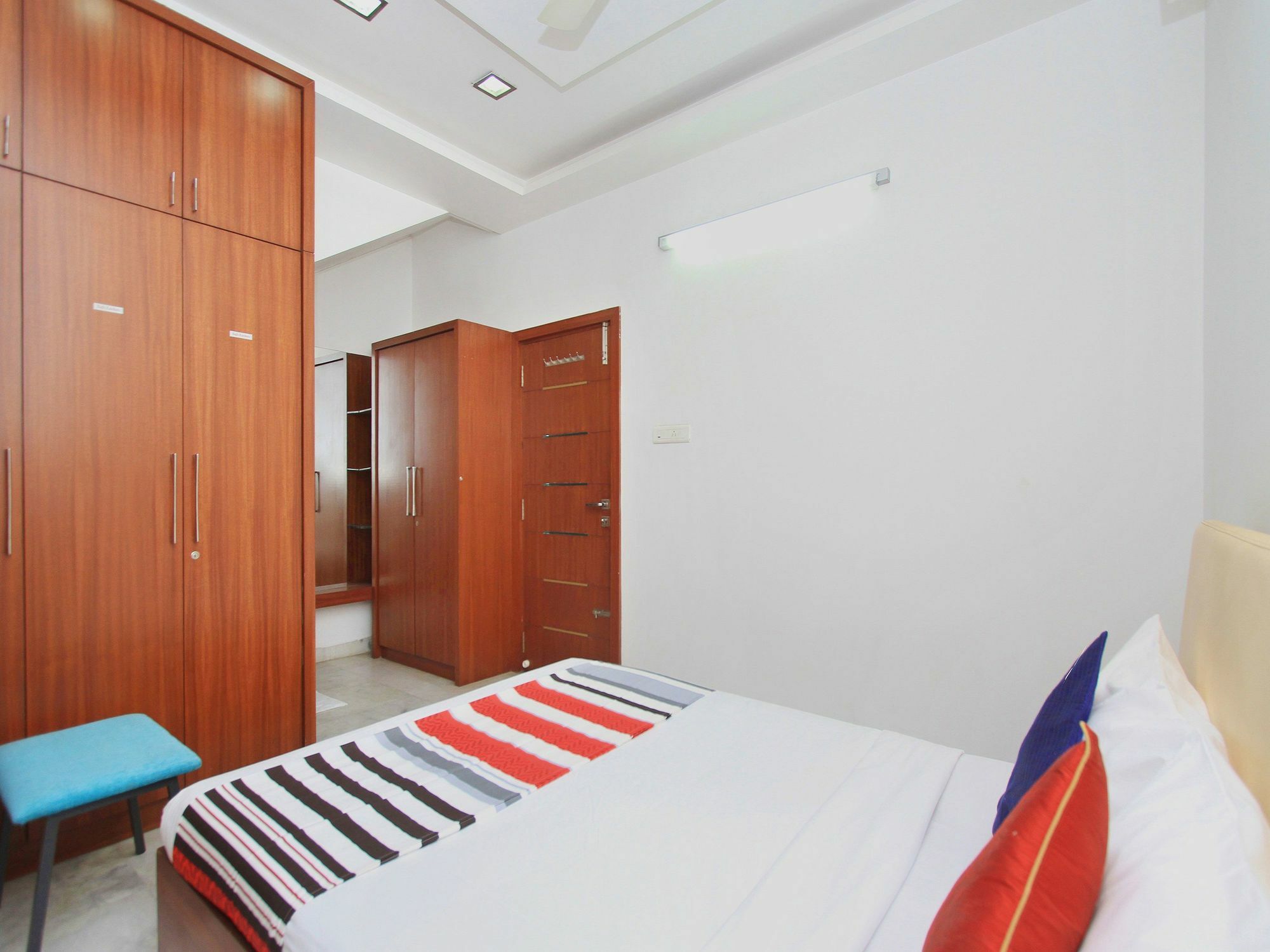 Capital O 11590 Red Carpet 3* Bangalore