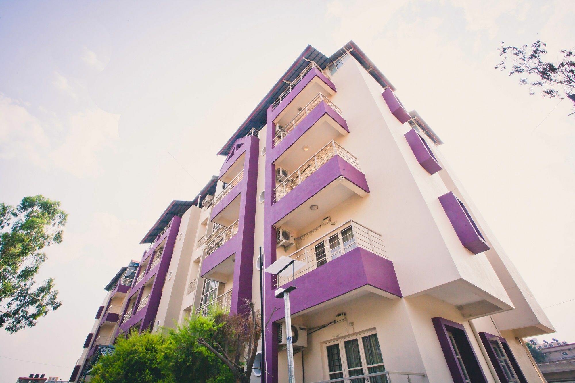 Royal Suites Hotel Apartments 3*