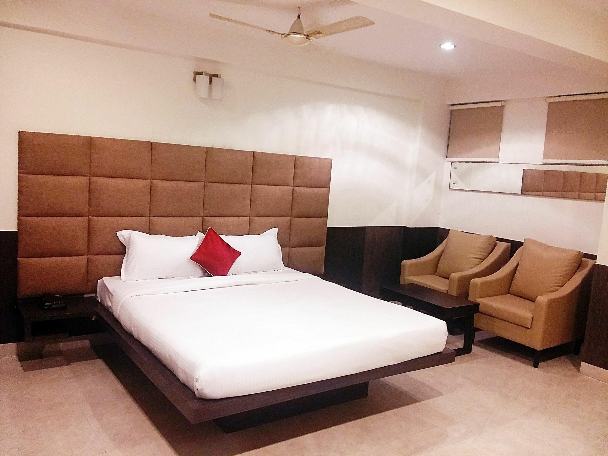 Capital Hotel 3*