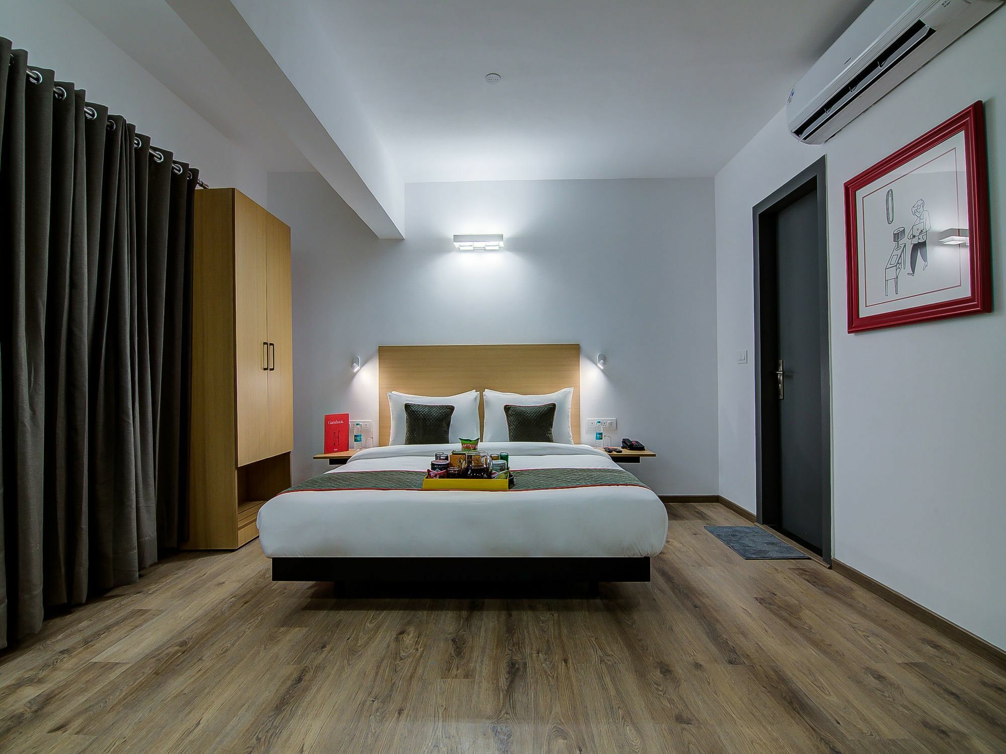 Oyo Townhouse 035 Indiranagar Hotel 3*