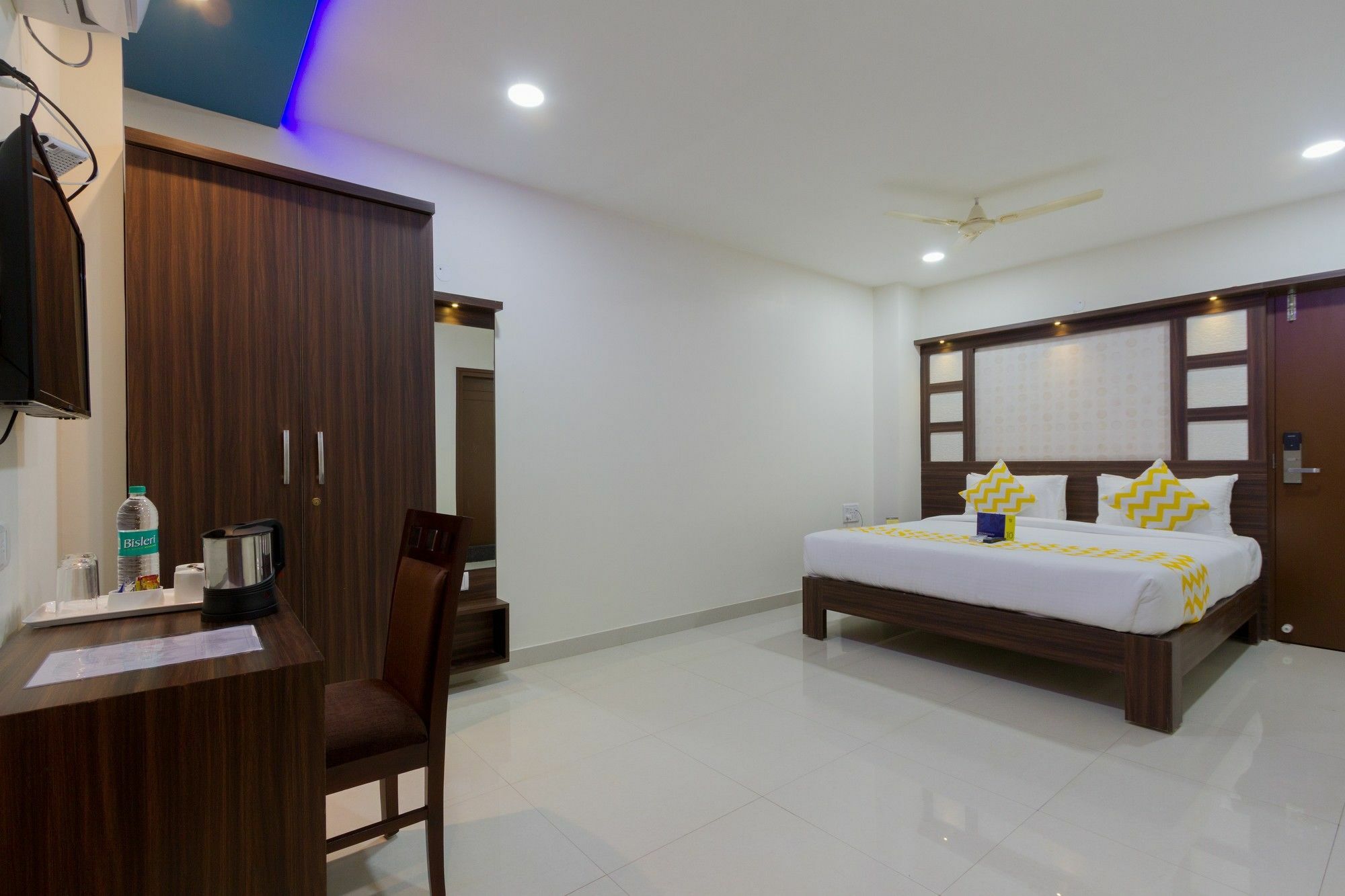 Hotel Ring View - Hebbal Bangalore