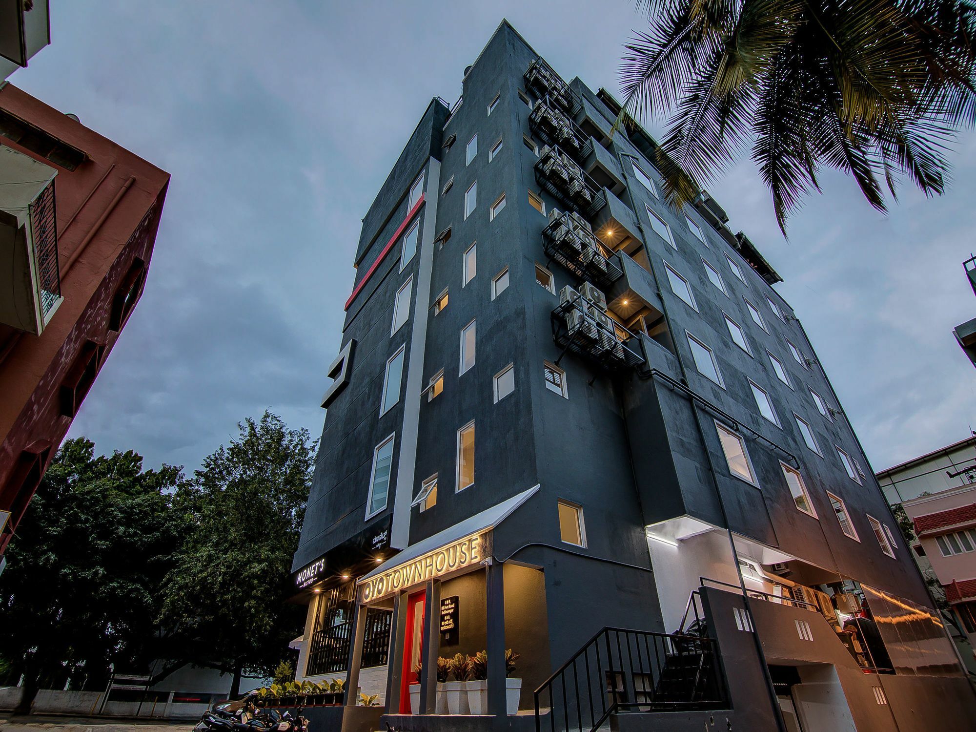 Oyo Townhouse 035 Indiranagar Hotel Bangalore