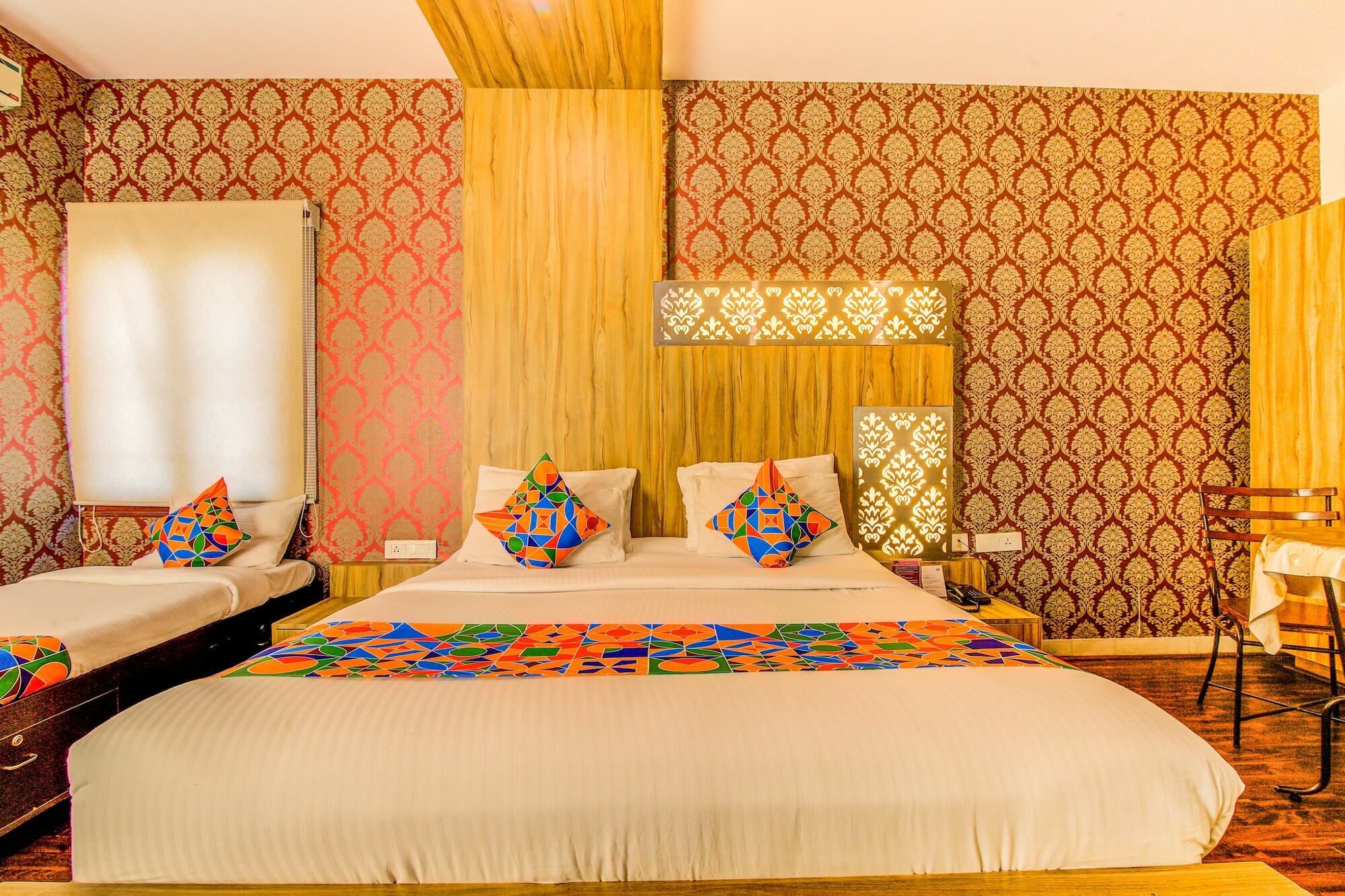 Ioliten Hotel 3*