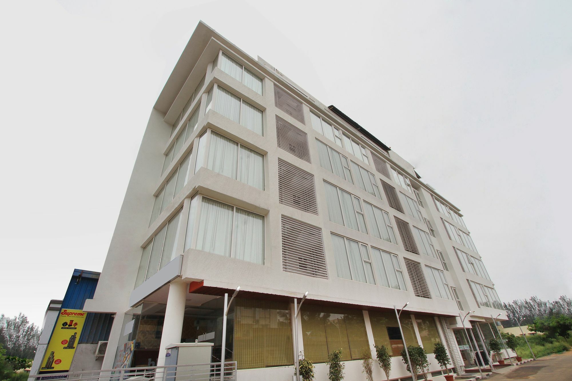 Oyo 10324 Hotel 3*