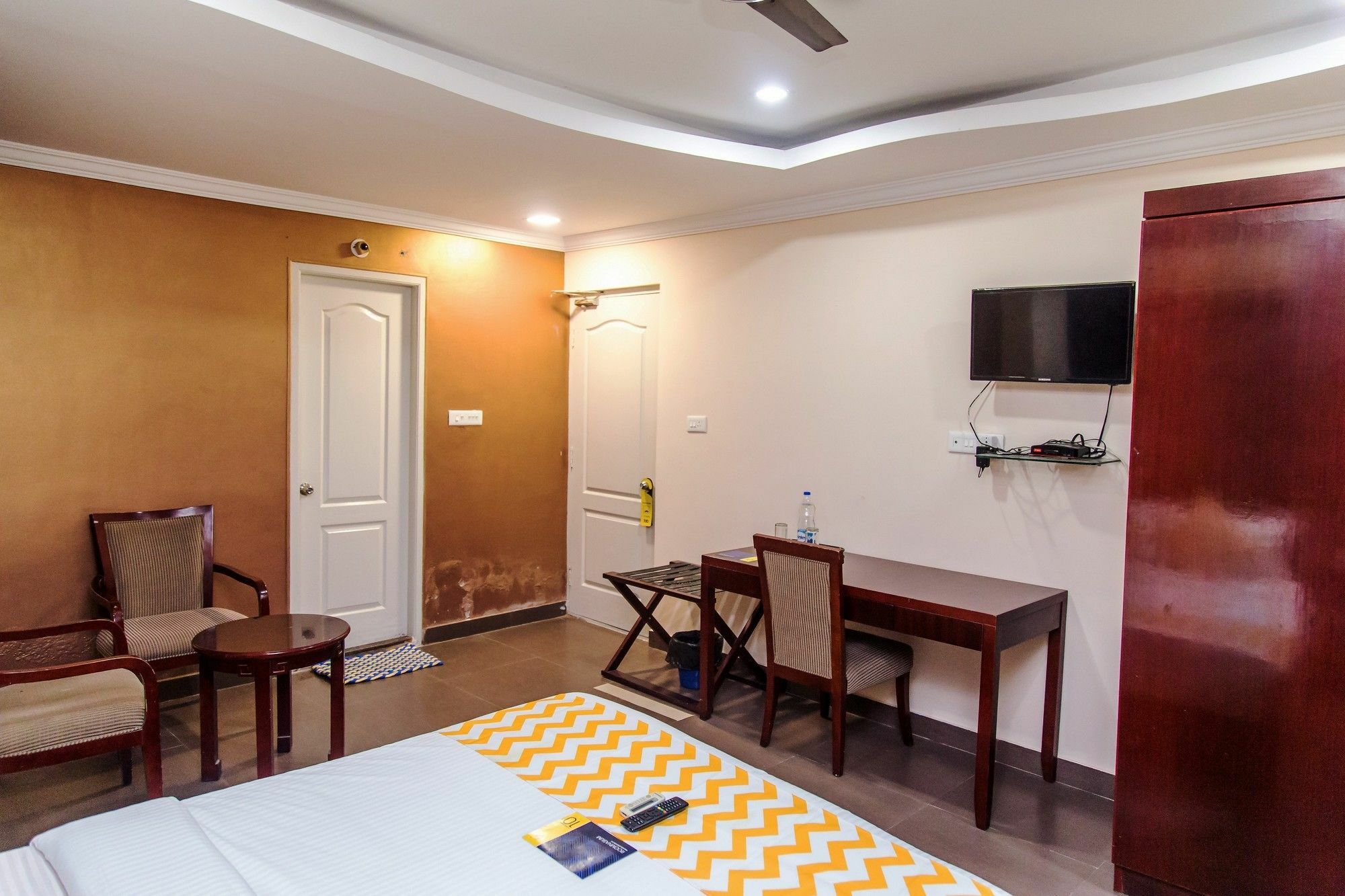 Fabexpress Oriental Suites III - Btm Mico Layout Hotel