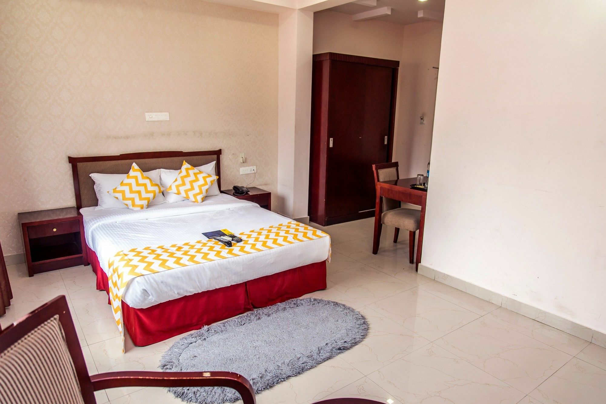 Hotel Fabexpress Oriental Suites III - Btm Mico Layout 3*