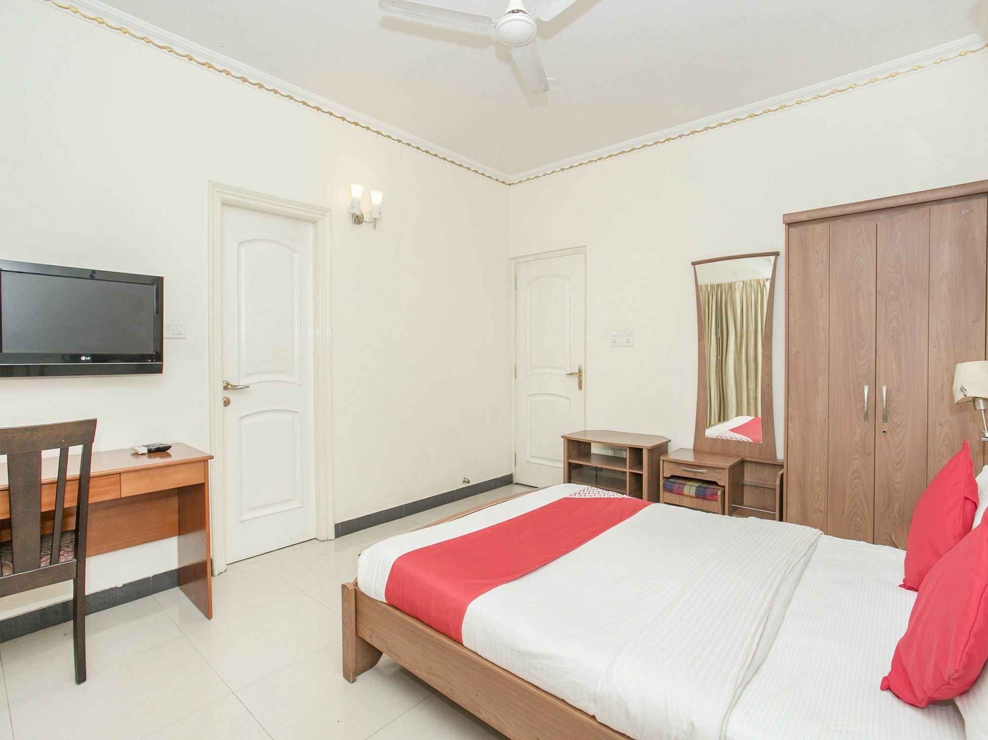 Hotel Super O Resida Elite Service Near Manipal Hospital 3*