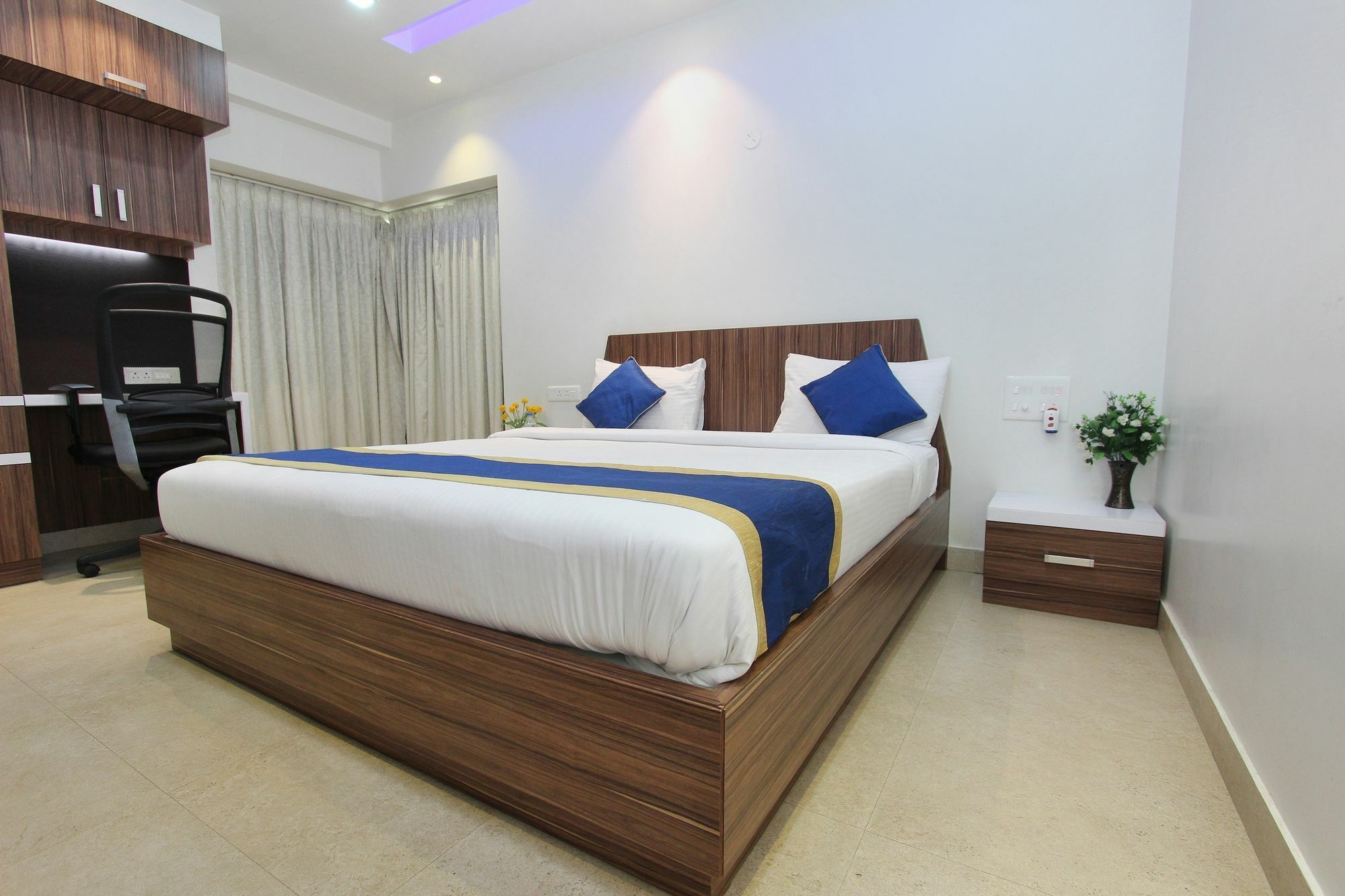Oyo Kammanahalli Apartment *