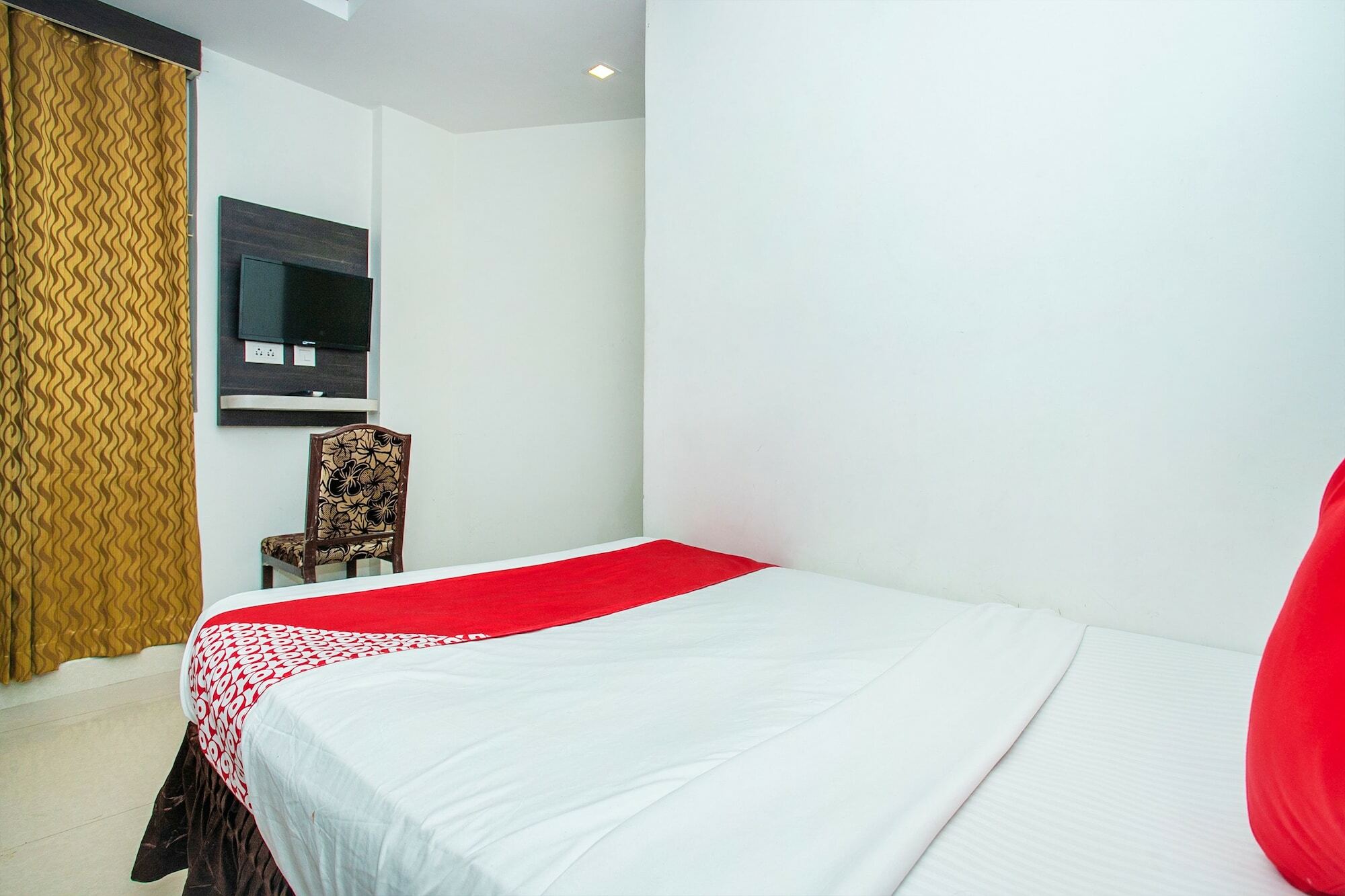 Hotel Corporate Park Bangalore