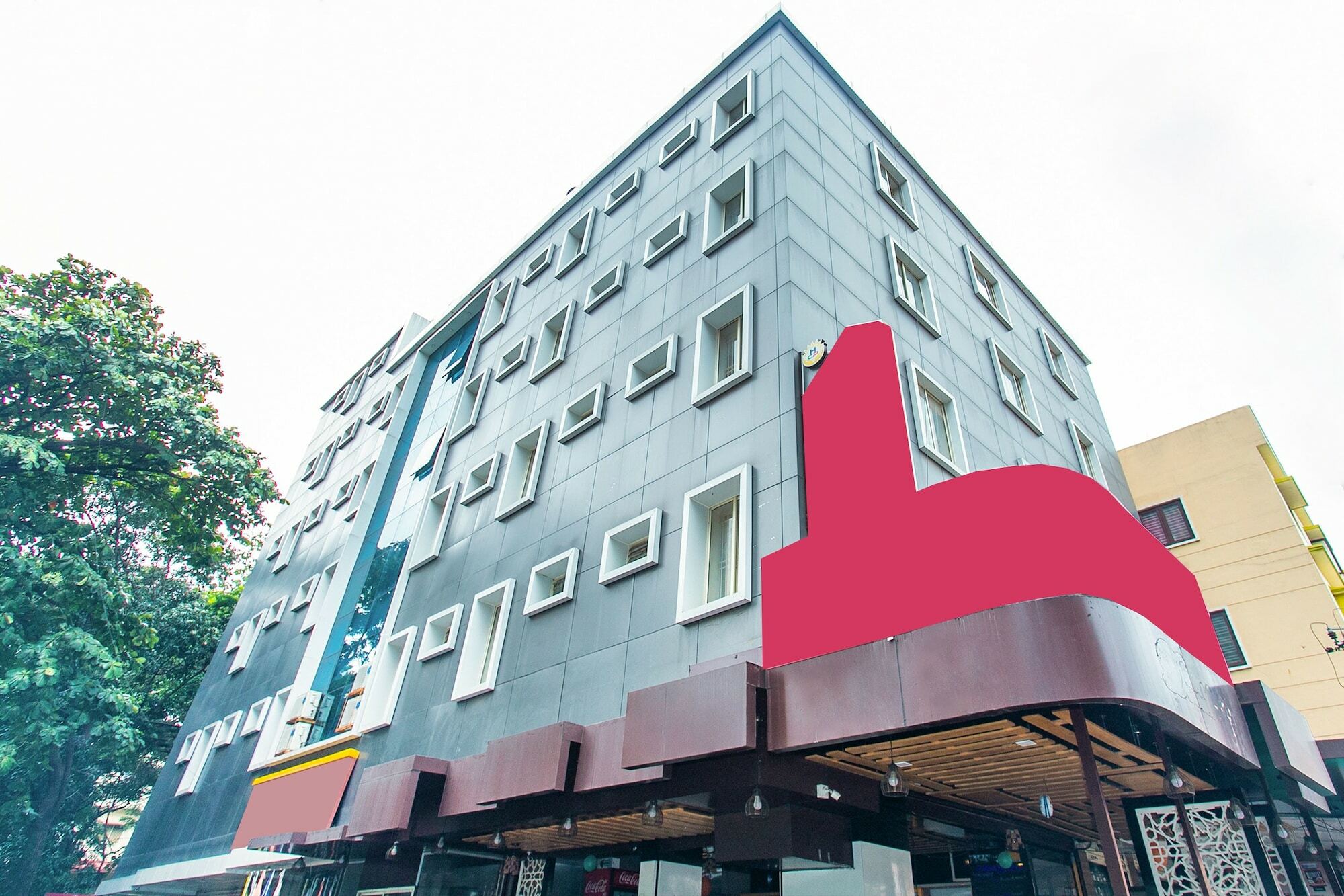 Corporate Park 3*