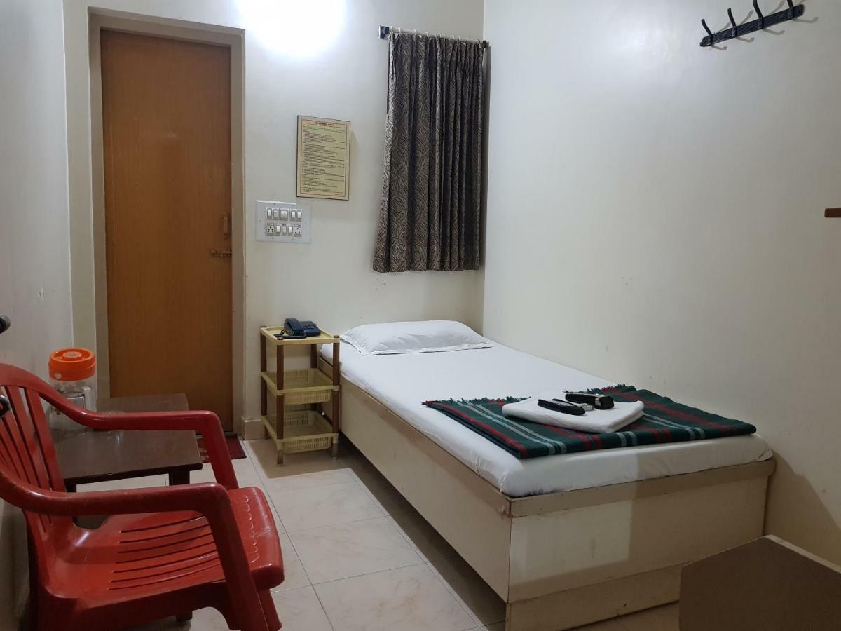 Sri Kumara Hotel