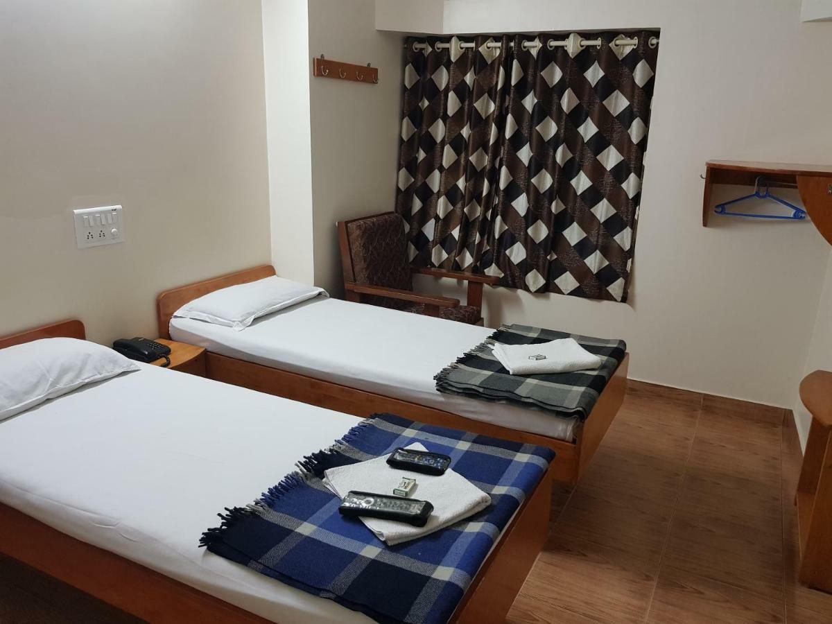 Sri Kumara Hotel