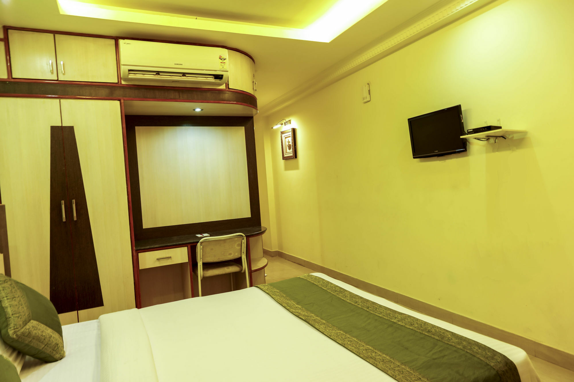 Treebo Trip Grand Regency