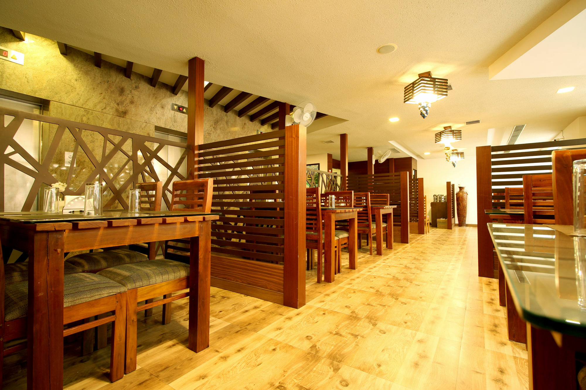 Hotel Treebo Trend Edge St Marks Road