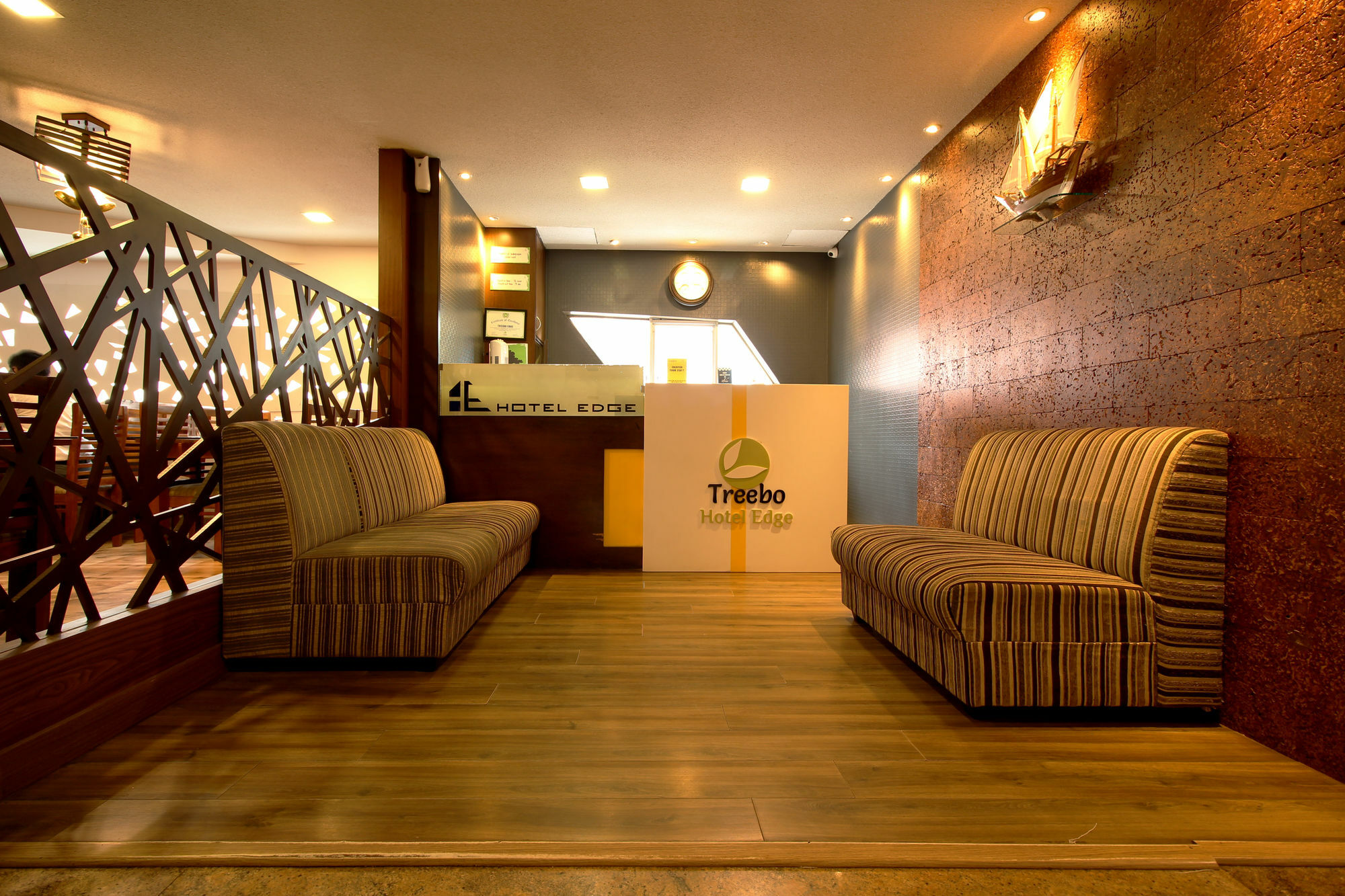 Treebo Trend Edge St Marks Road Hotel 3*