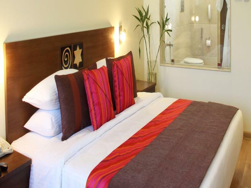 Lemon Tree Electronics Hotel 4*