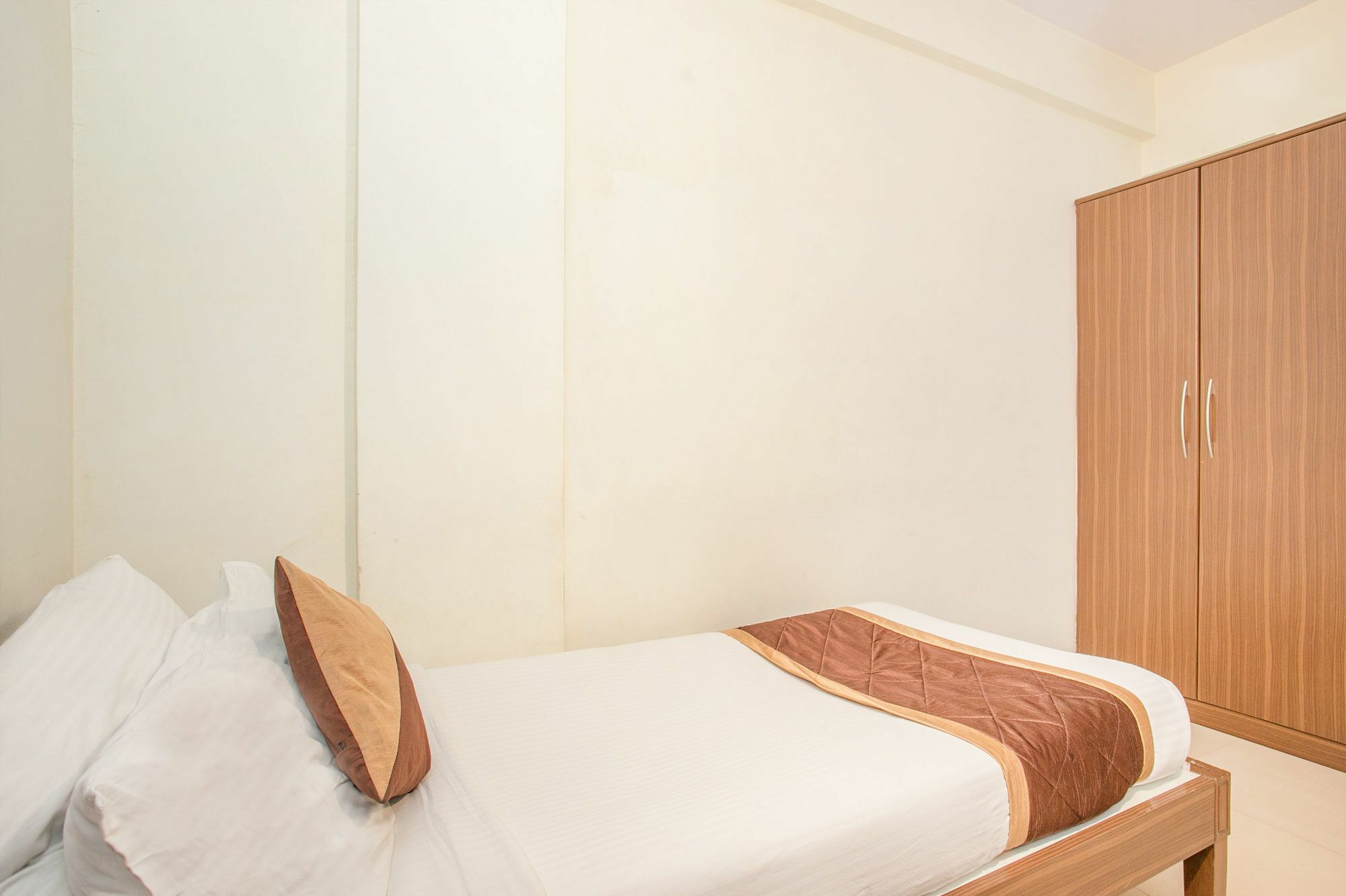 Oyo 7669 The Trinitywood 3* Bangalore