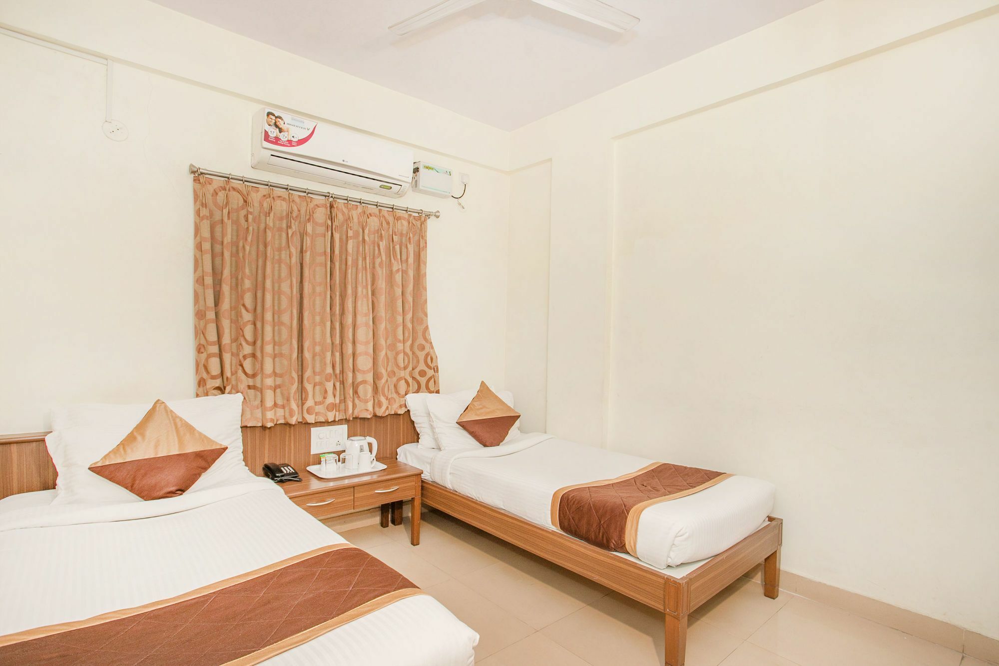 Oyo 7669 The Trinitywood 3* Bangalore