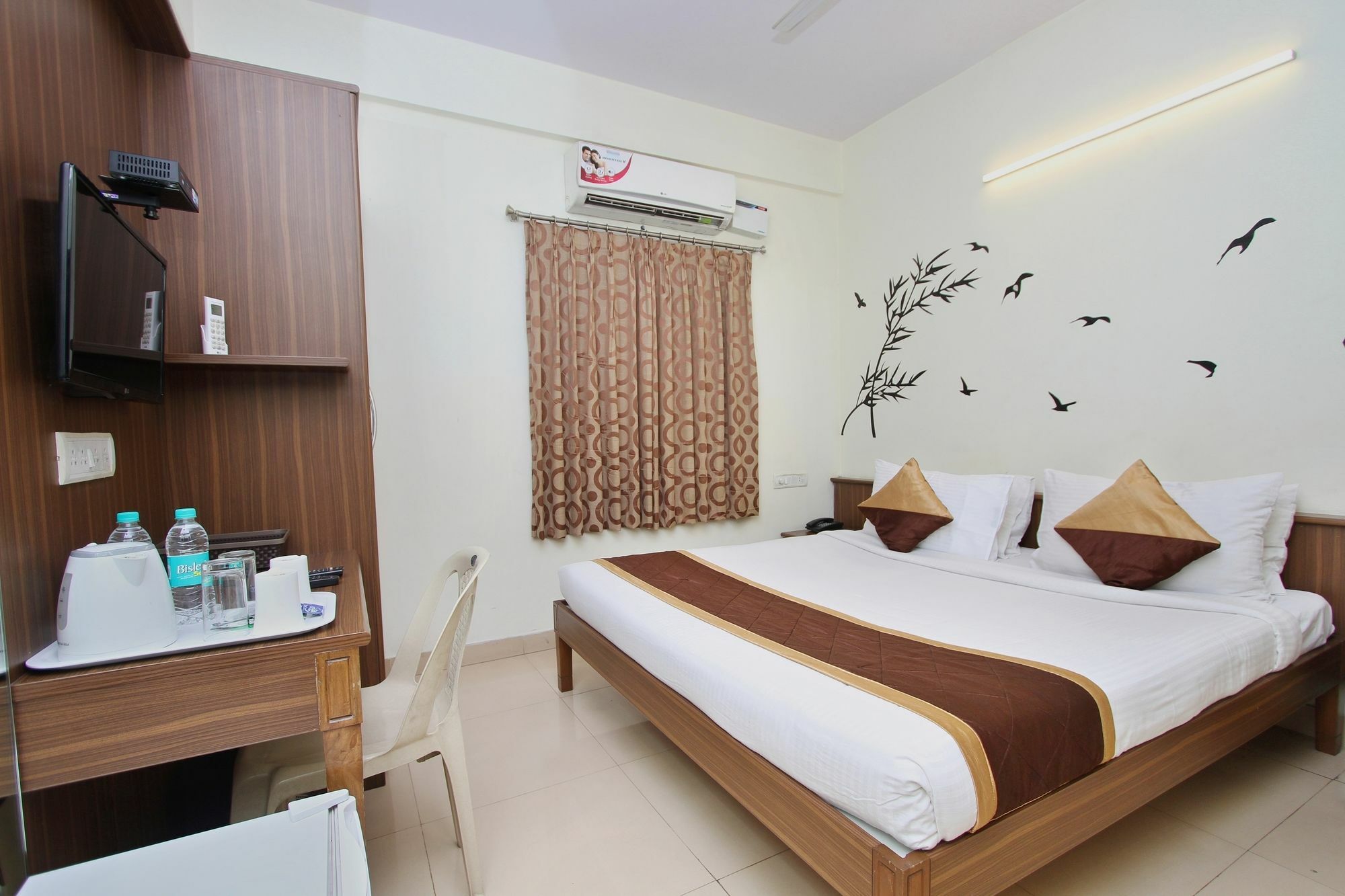 Hotel Oyo 7669 The Trinitywood 3*