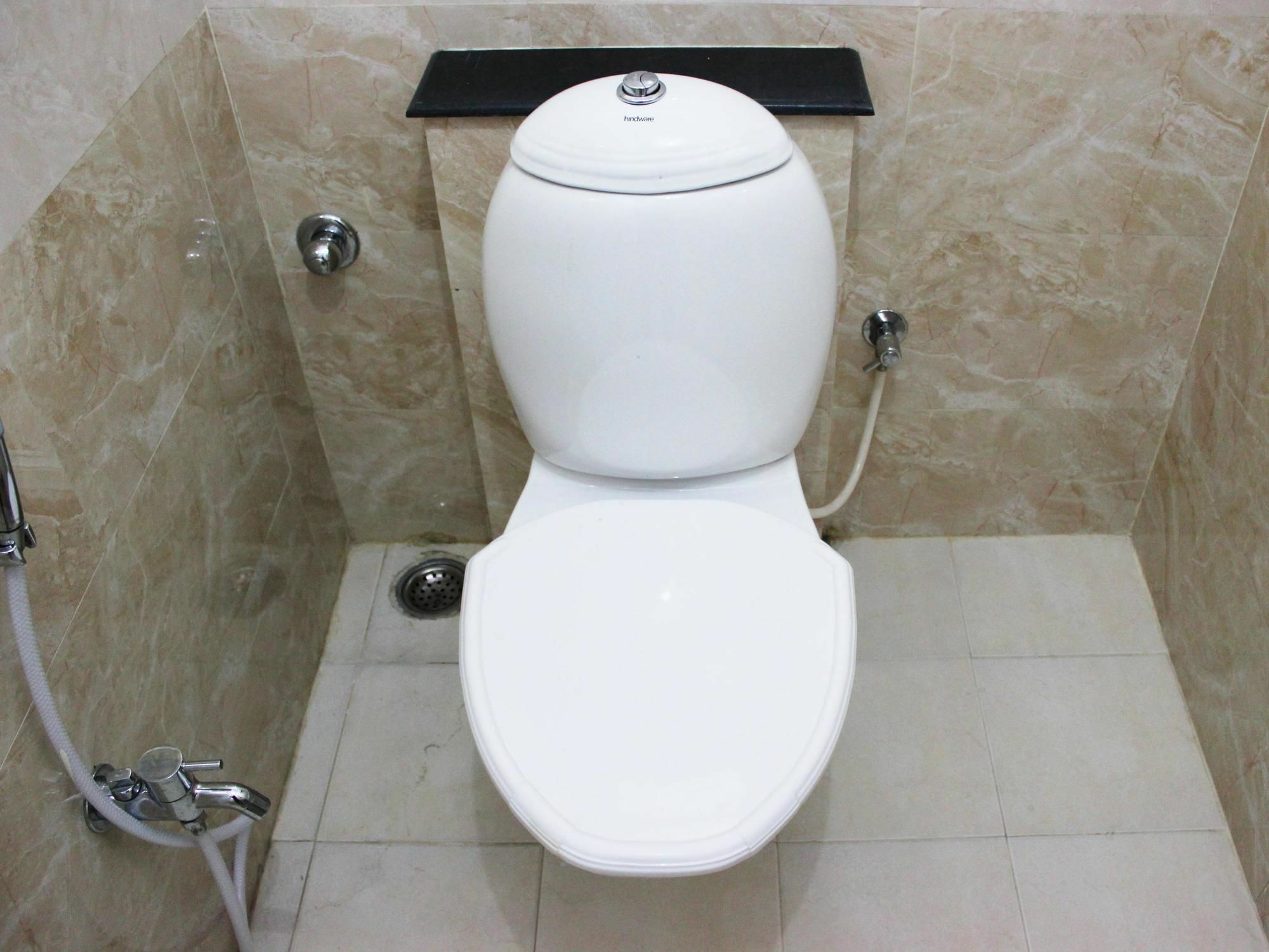 Hotel Oyo Apartments Mg Road Manipal Center Bangalore