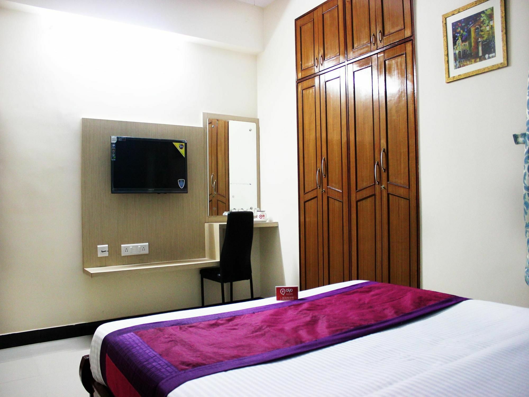Oyo Apartments Mg Road Manipal Center Hotel